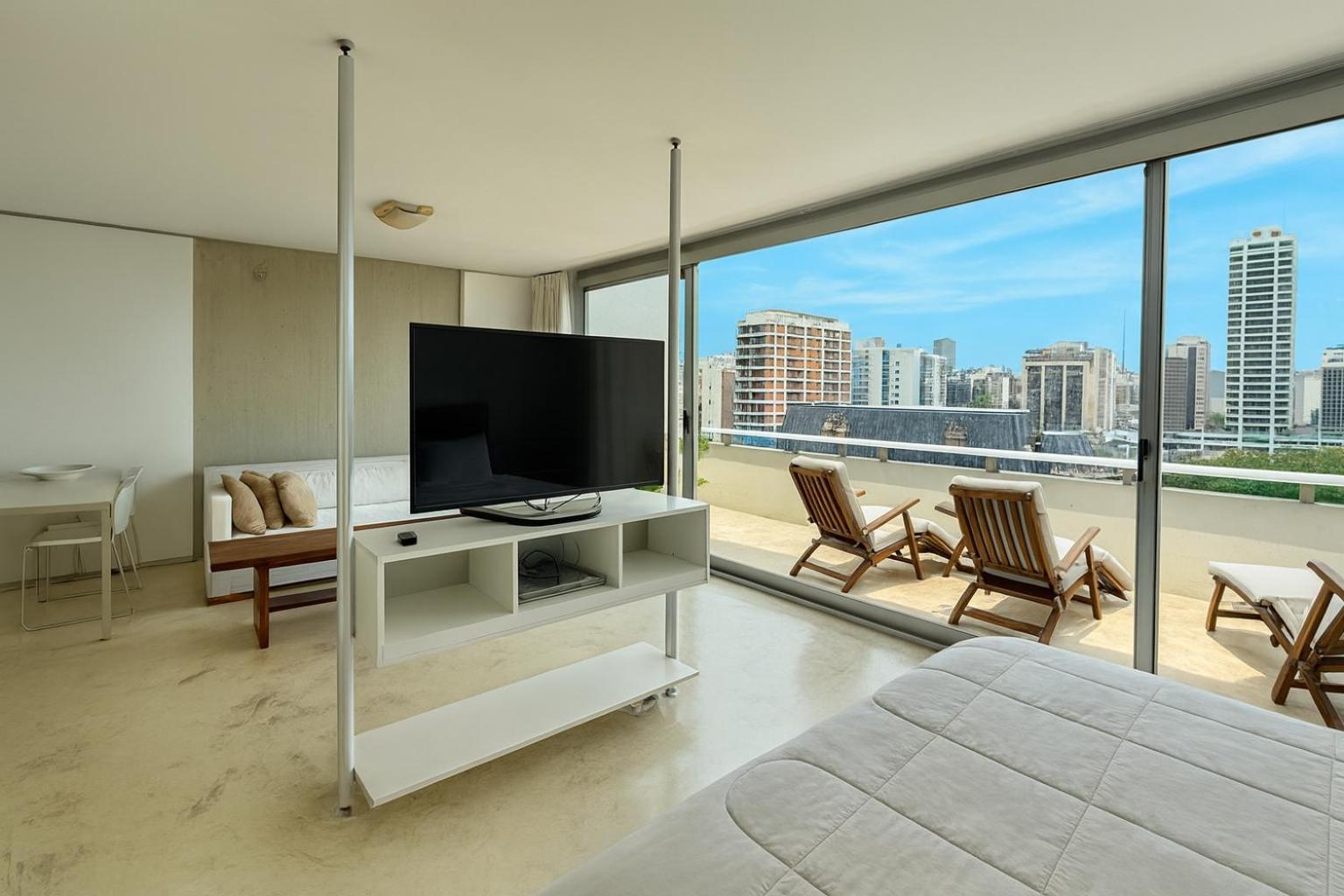 Suite Balcony,1742618001:JPEG