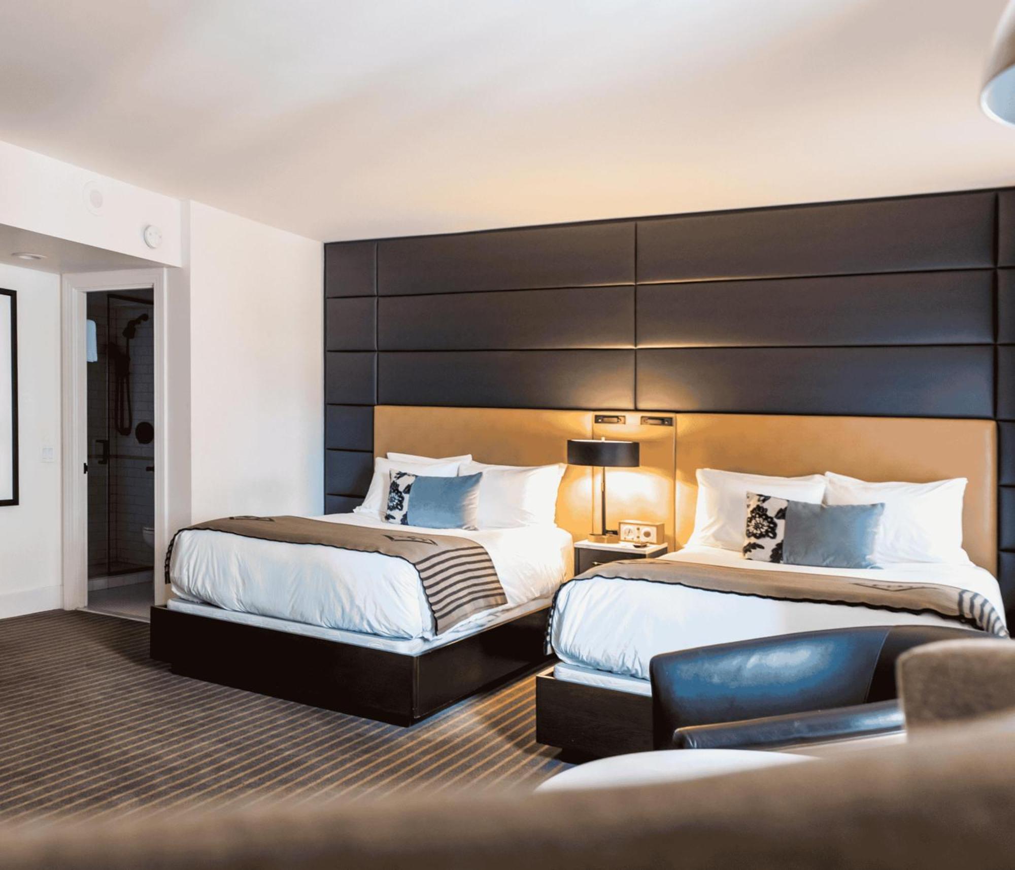 Deluxe Room with Two Double Beds and City View,1742672998:JPEG