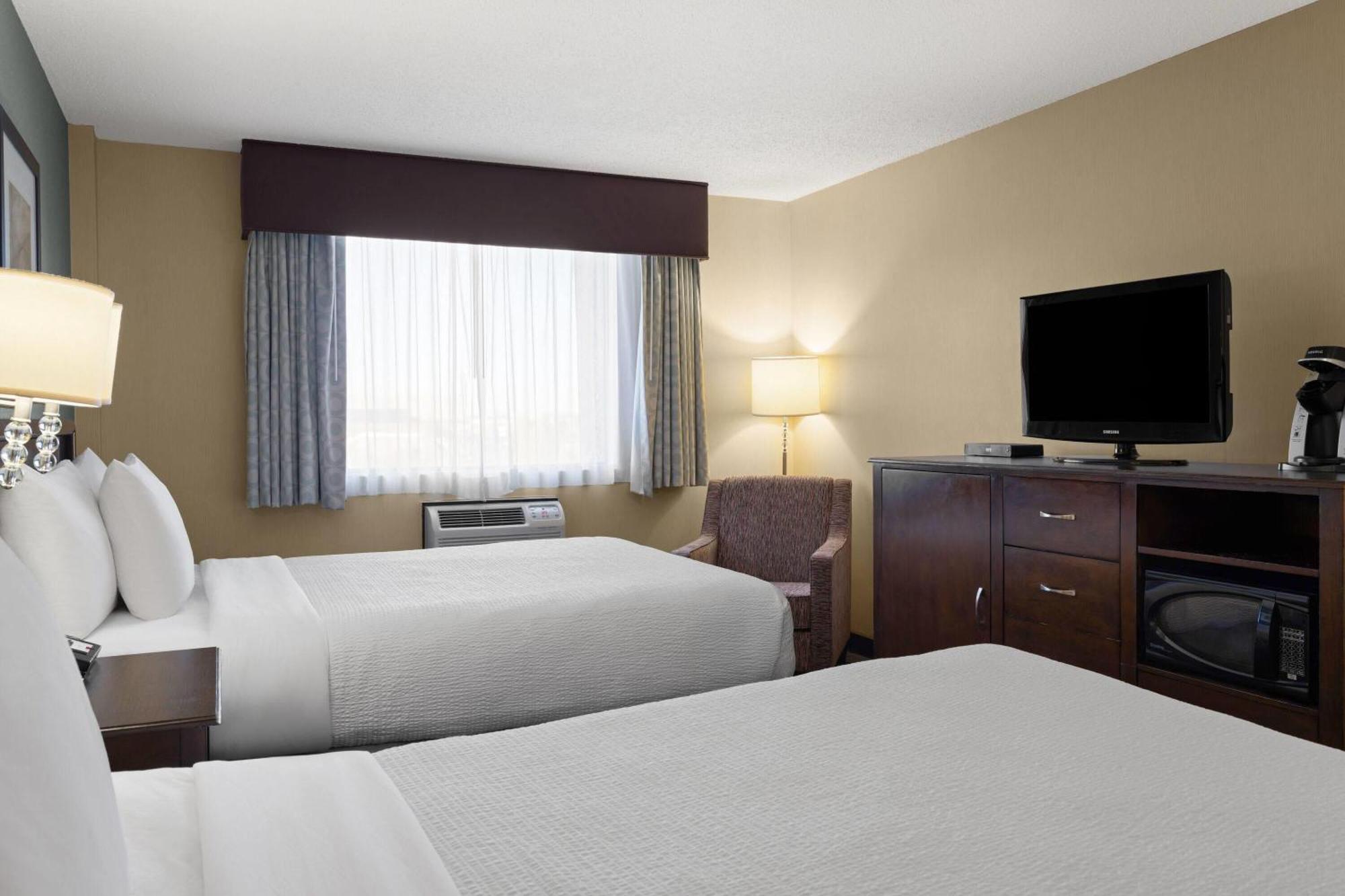 Queen Room with Two Queen Beds - Non-Smoking