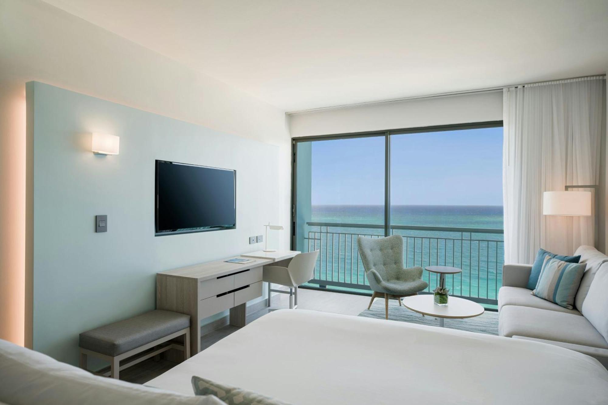 Deluxe King Room with Ocean View