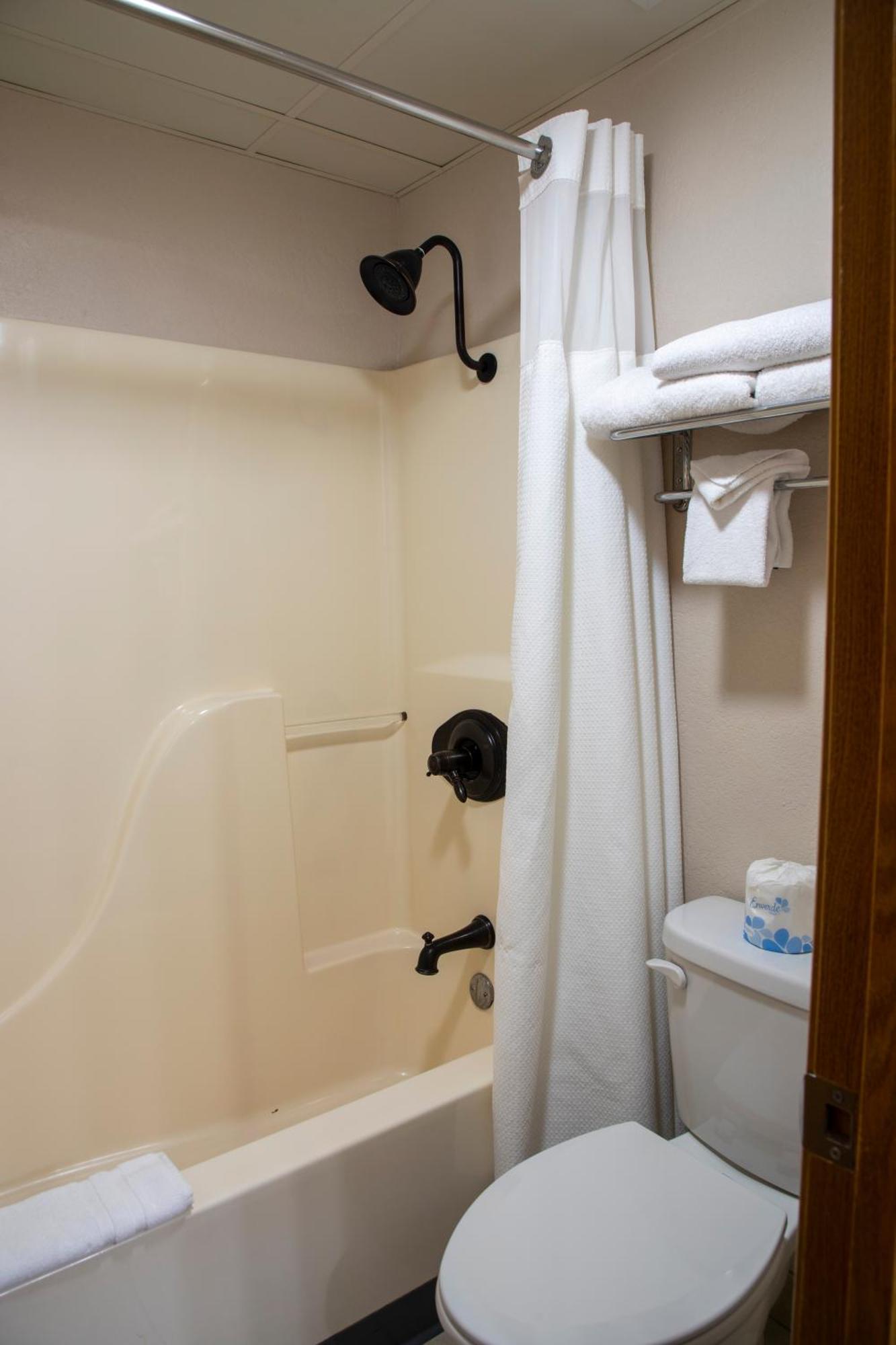King Jacuzzi Room with Balcony