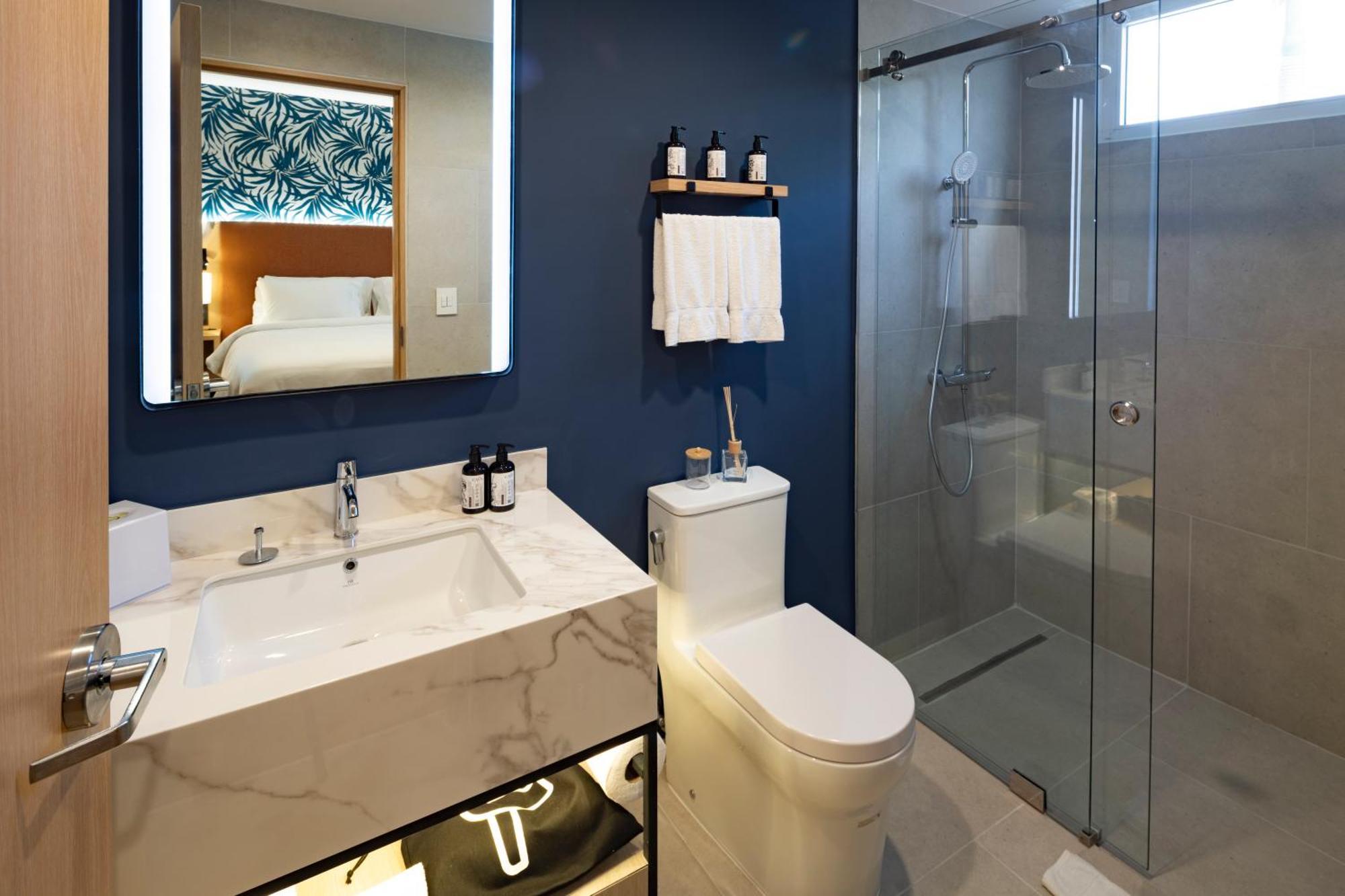 Premium King Room with Pool View