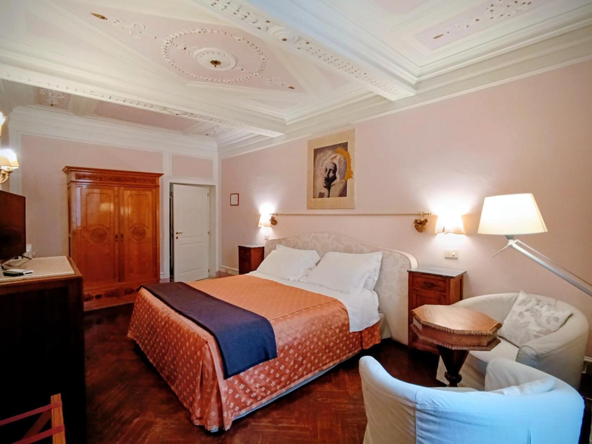 Double or Twin Room Courtyard View