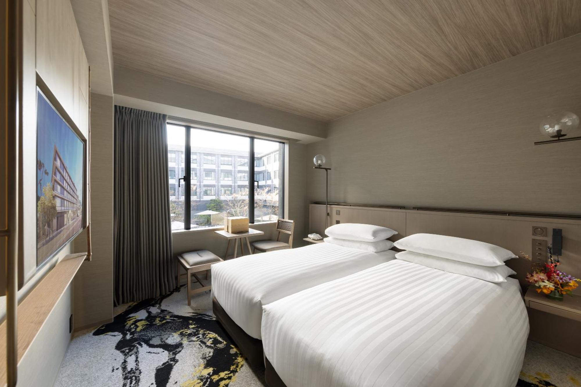 Superior Twin Room with Shower Booth
