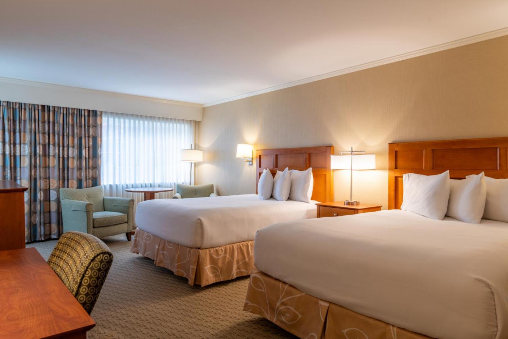 2 Queen Standard Room