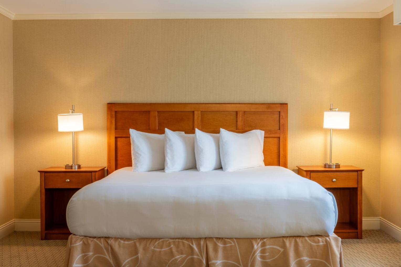 King Standard Room