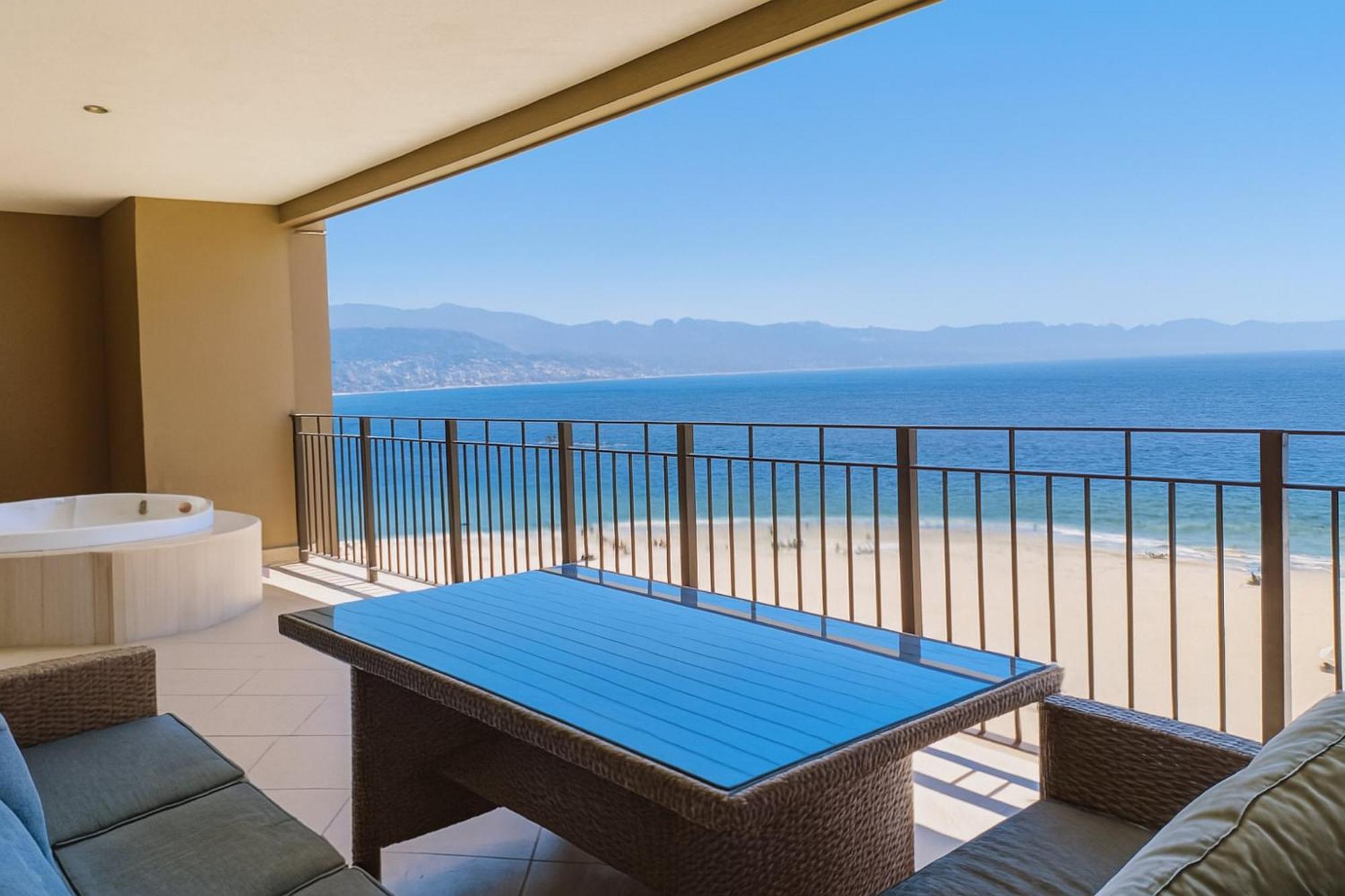 Family Two-Bedroom Apartment with View
