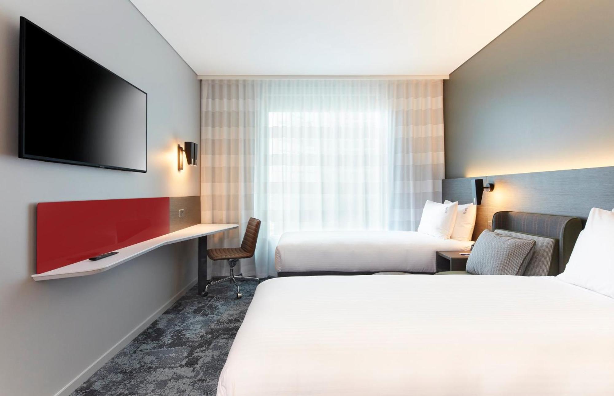 Standard Queen Room with Free Breakfast - High Floor