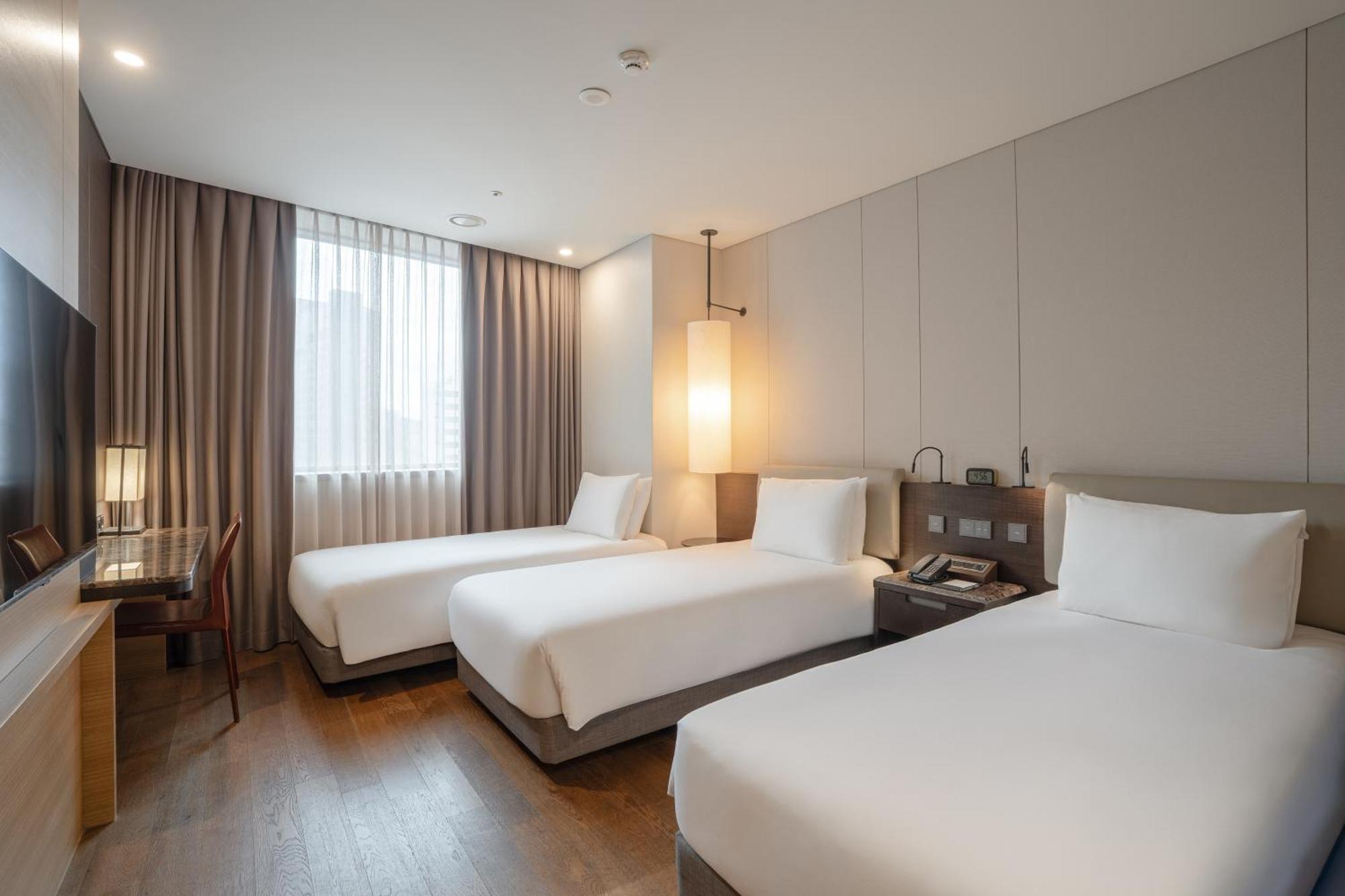 Deluxe Triple Room