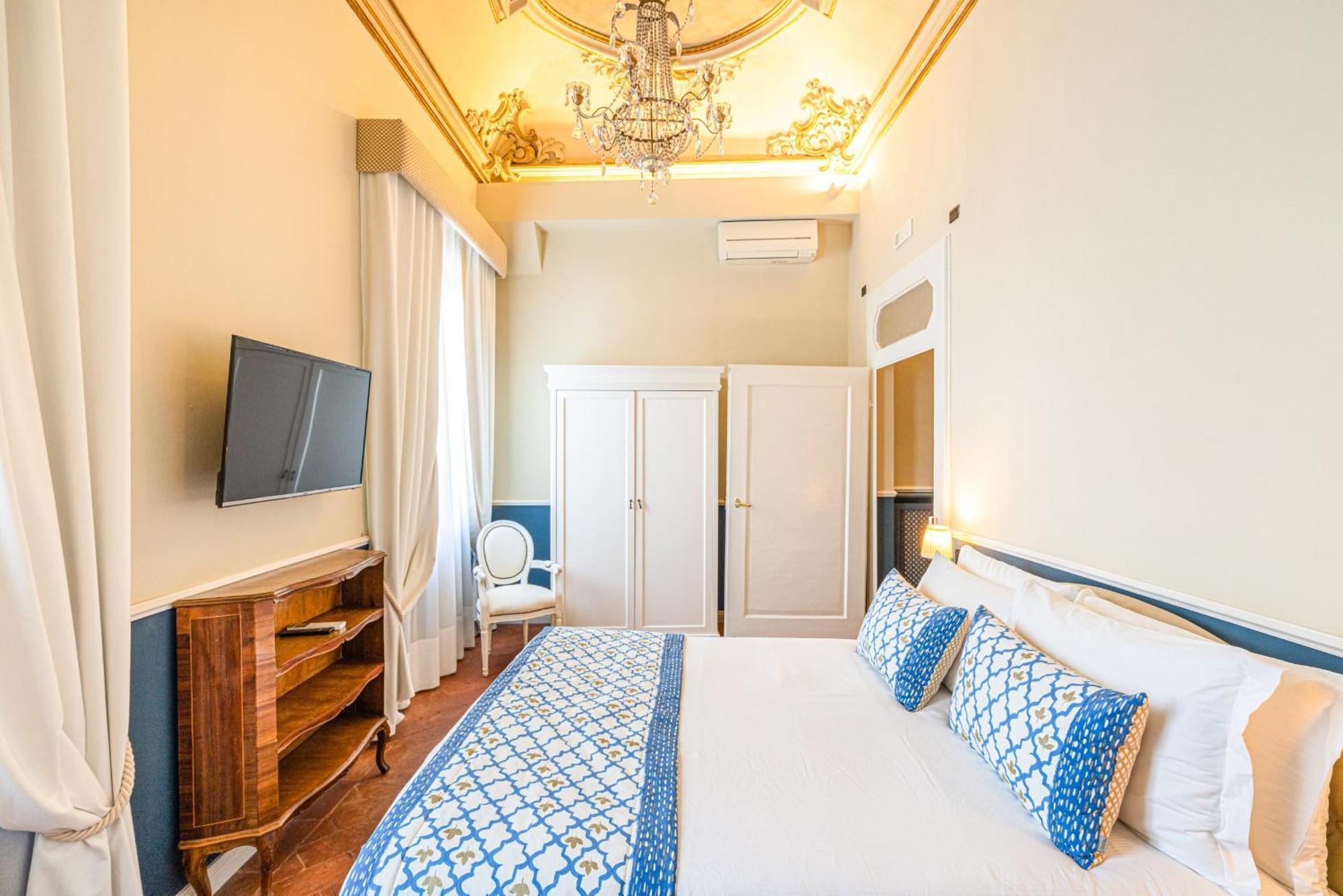 Deluxe Family Suite