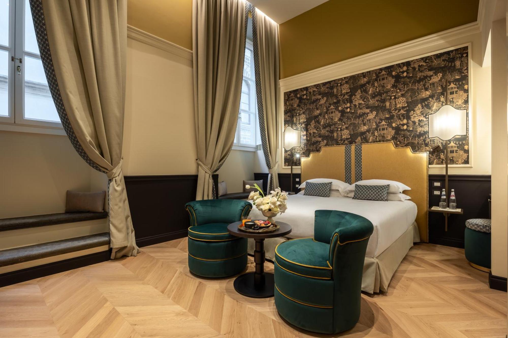 Deluxe King Room