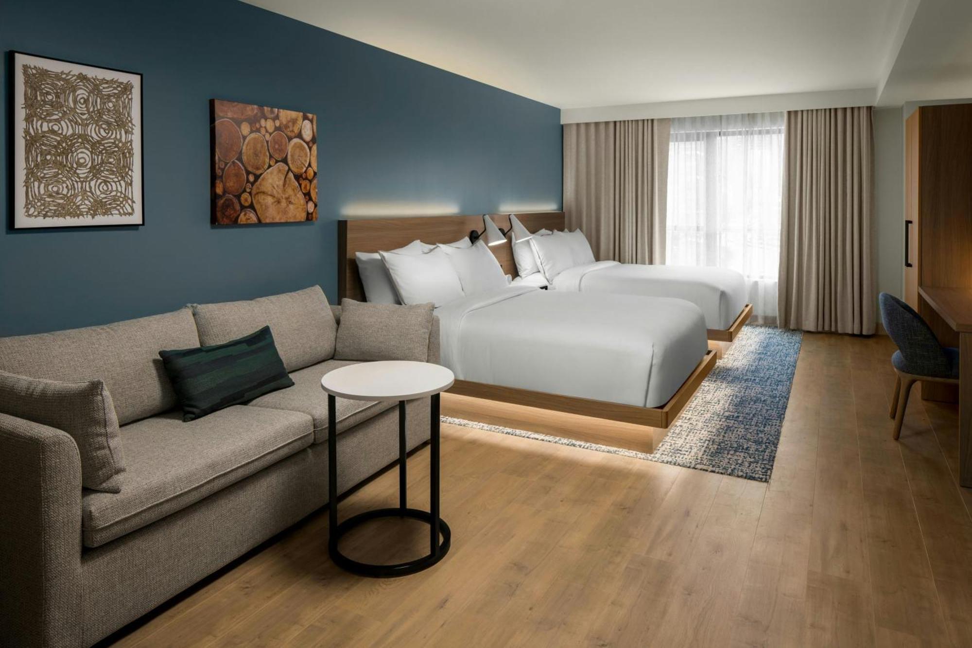 Queen Studio with Two Queen Beds and Sofa Bed - No View