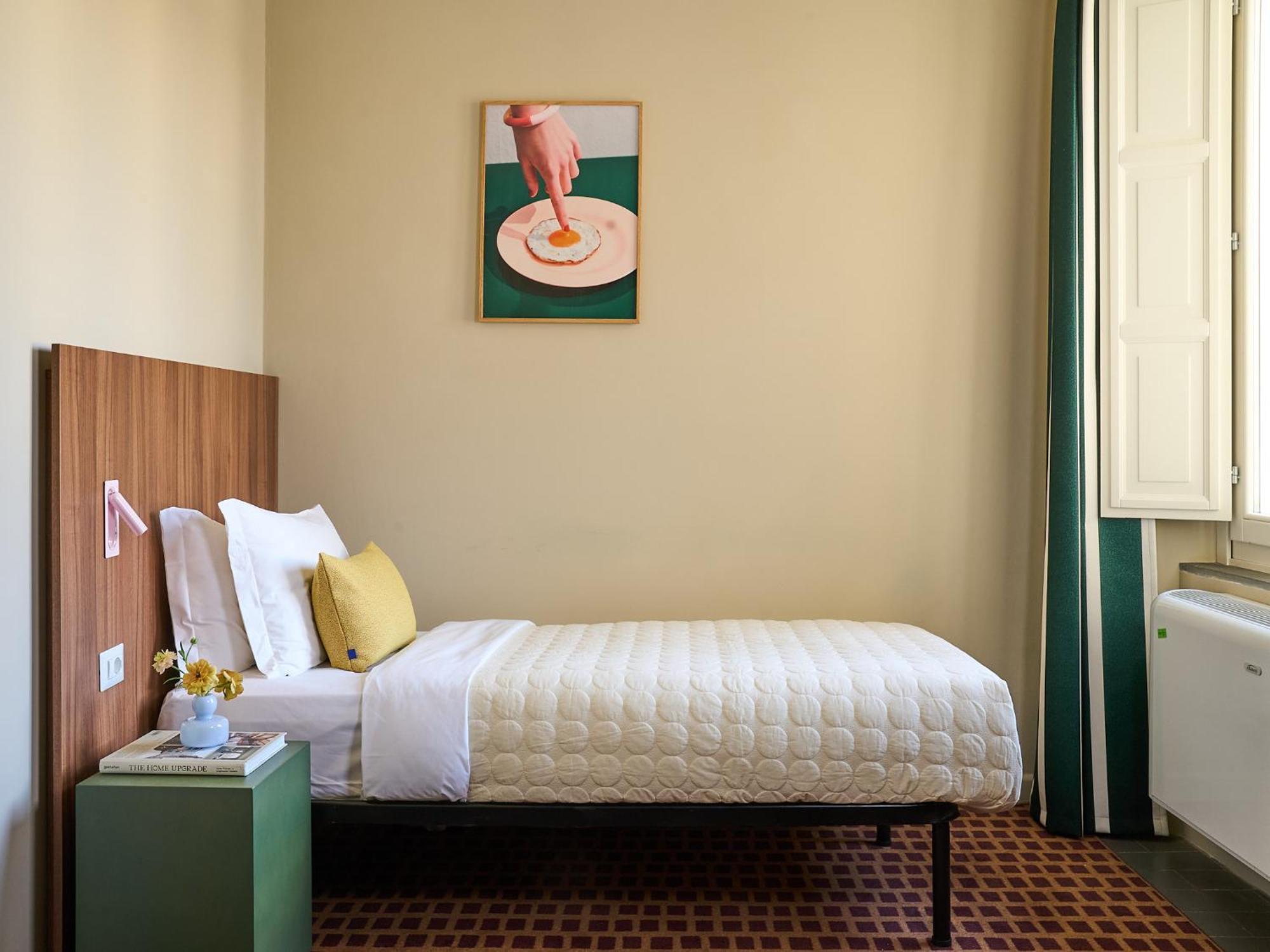Small Room Single Bed