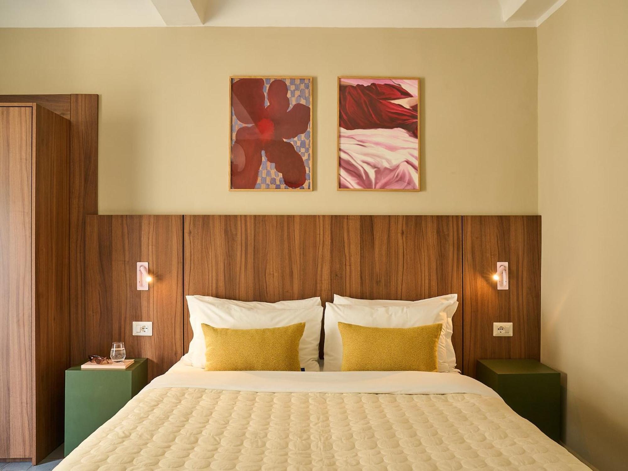 Large Room Sofa Bed