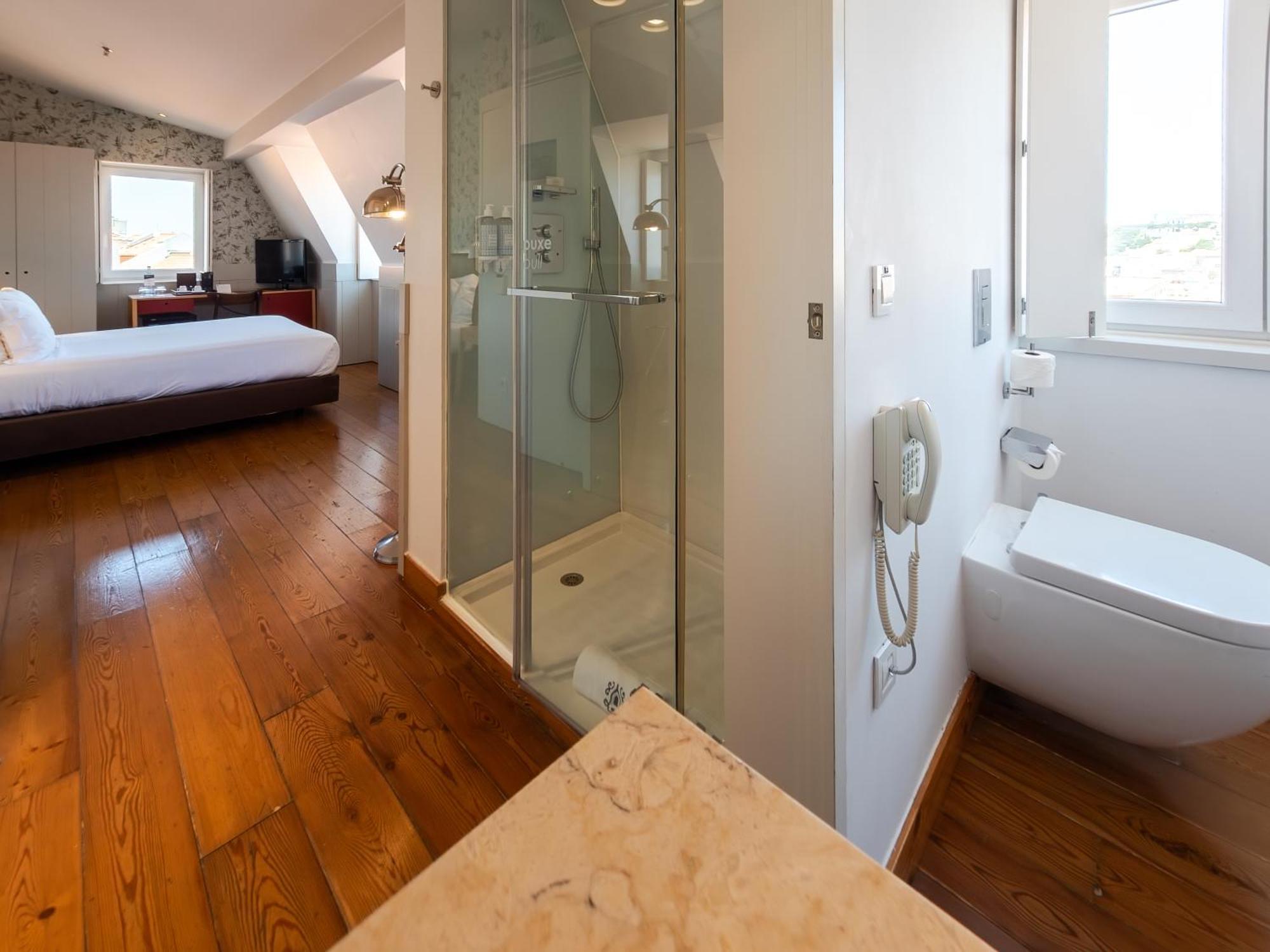 Double or Twin Deluxe Room River or Castle View
