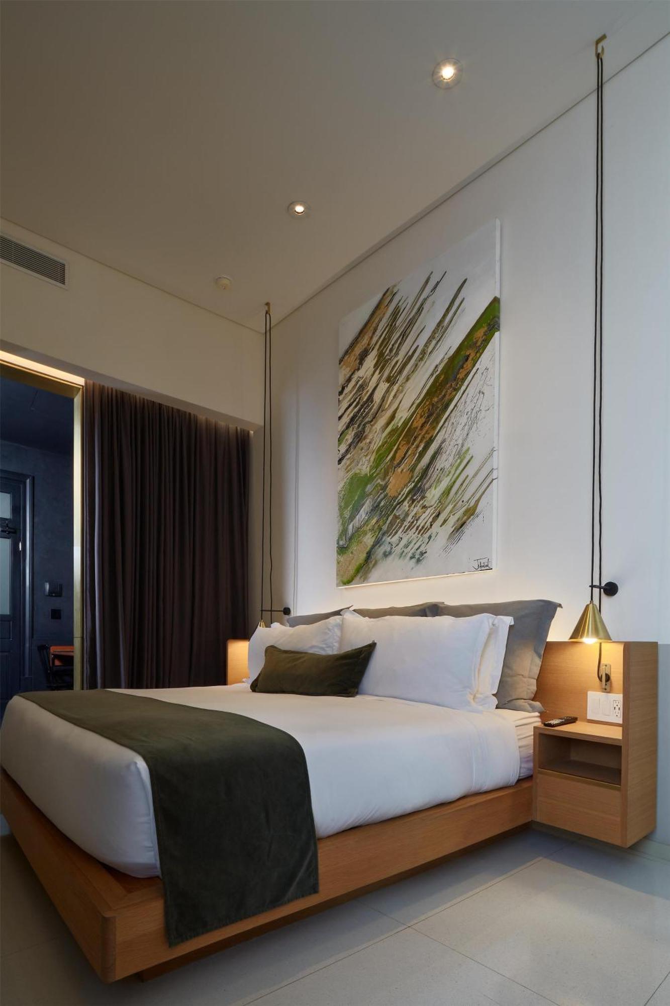 King Room,1758487849:JPEG