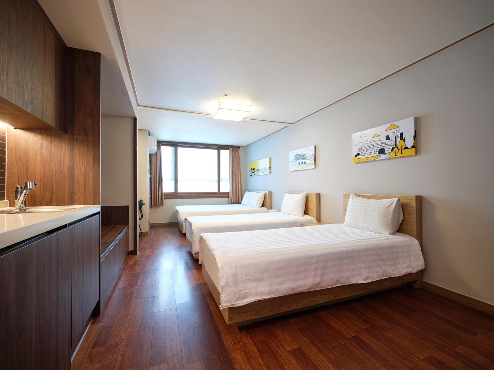 Family Suite,1758542322:JPEG