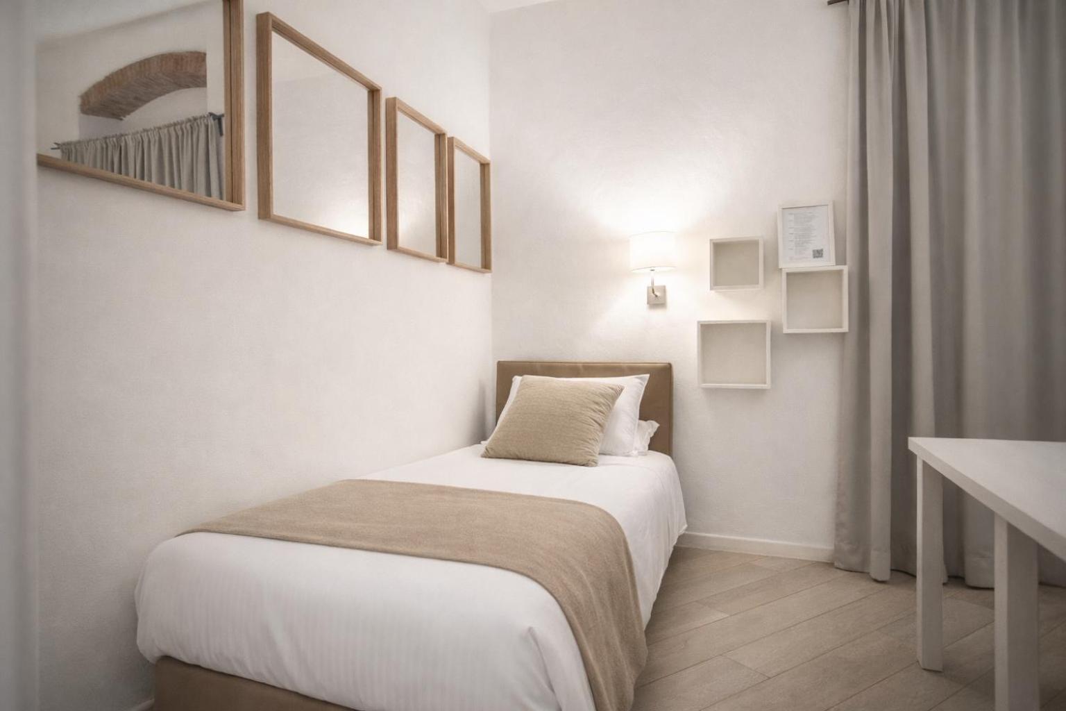 Small Single Room