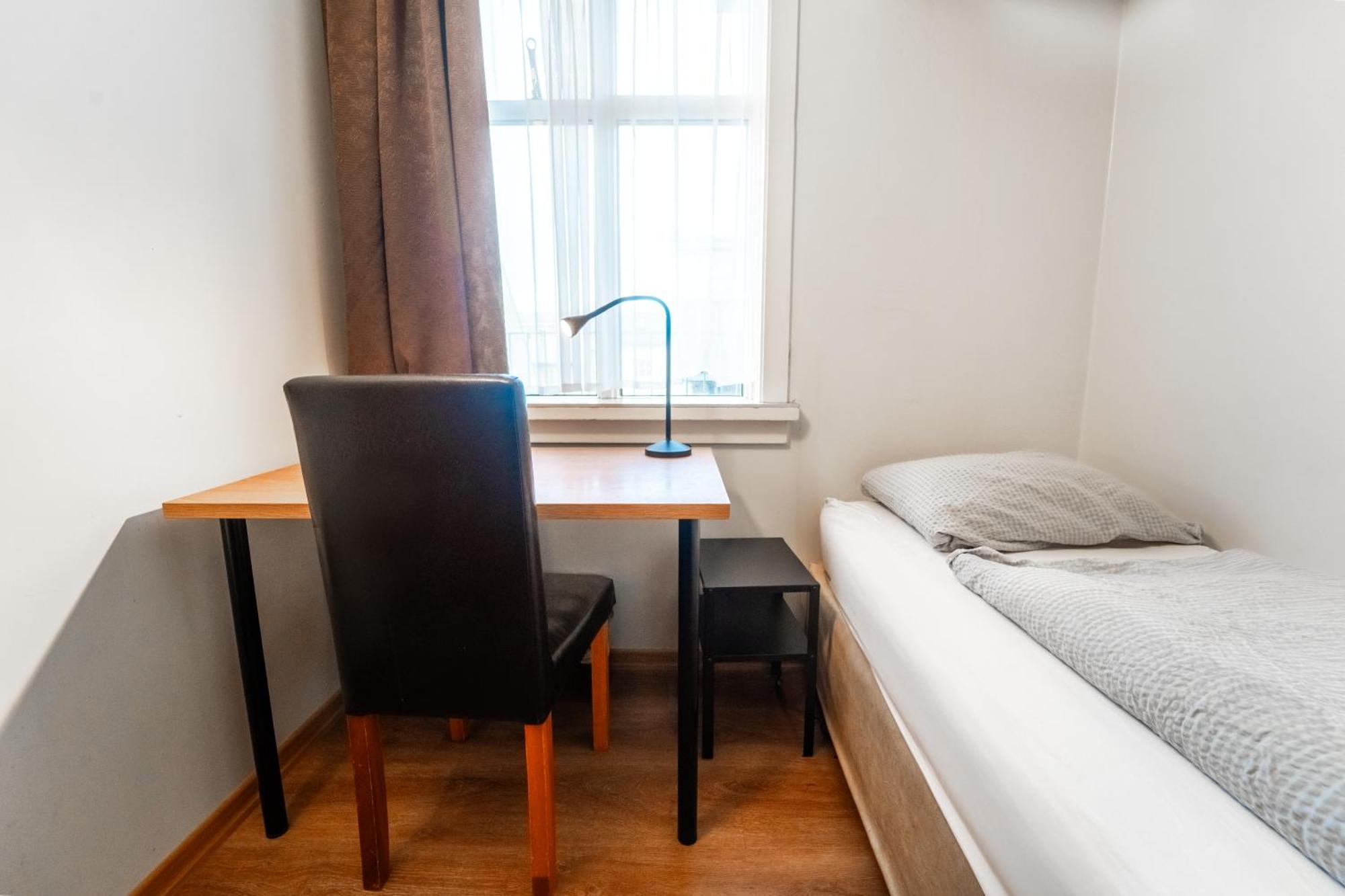 Small Single Room with Shared Bathroom