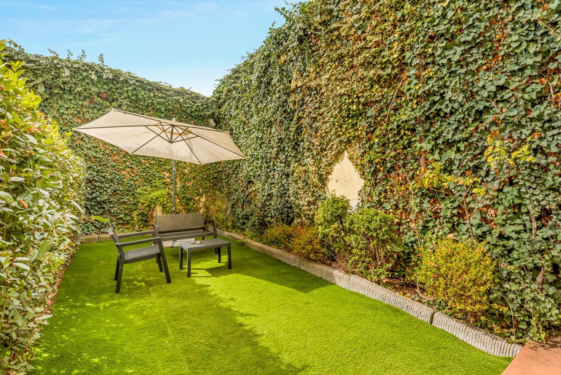 Deluxe Double Room Garden View