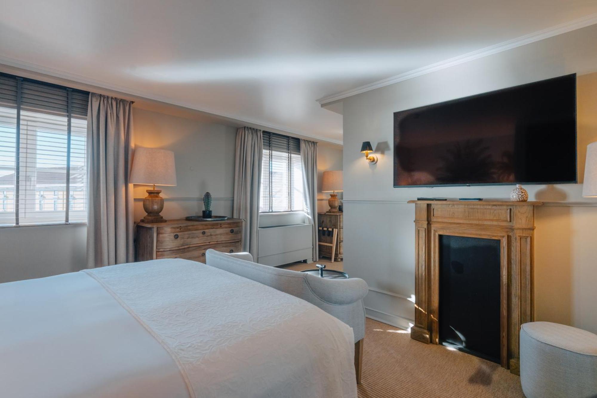 Premium Suite River View