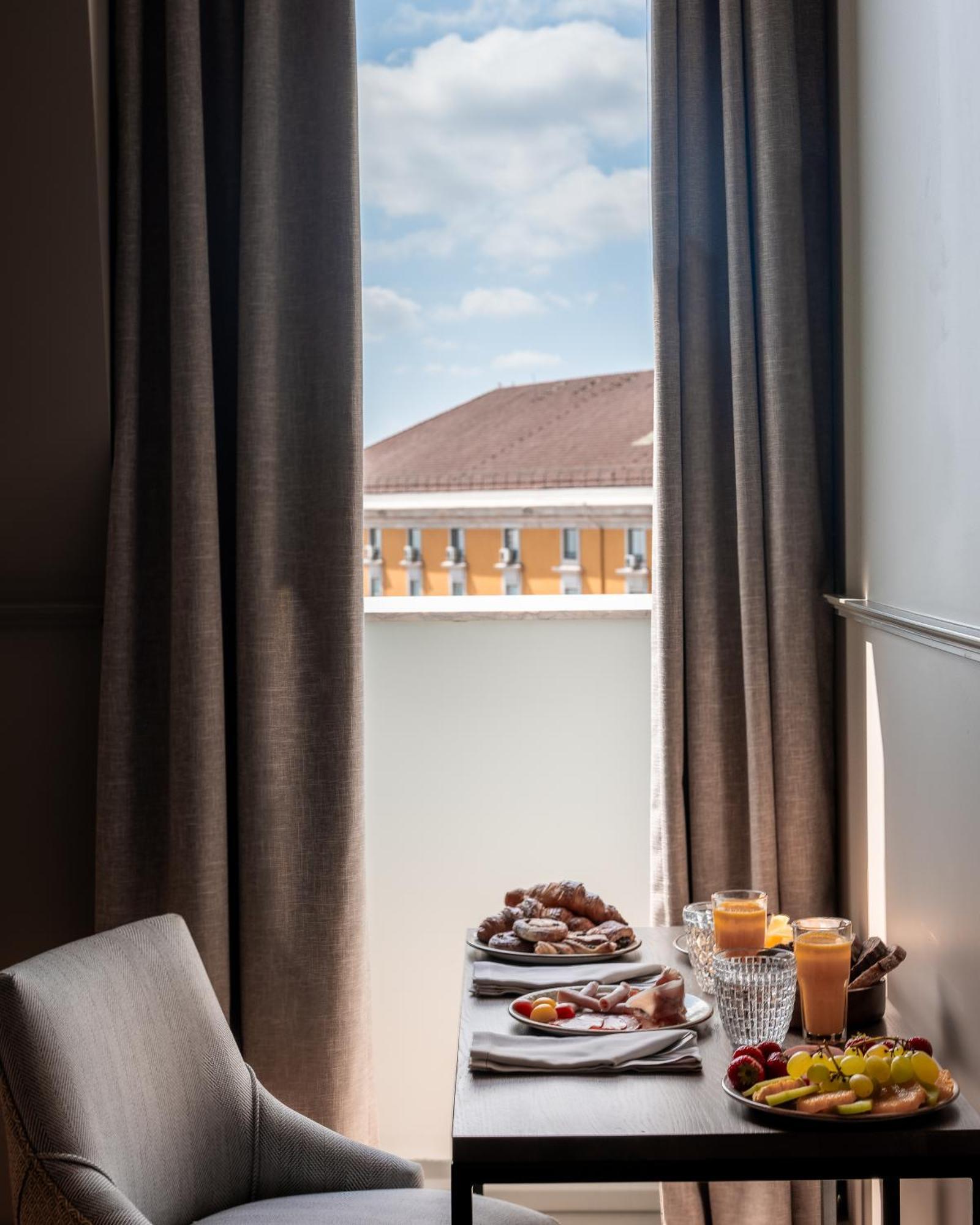 Premium Suite River View