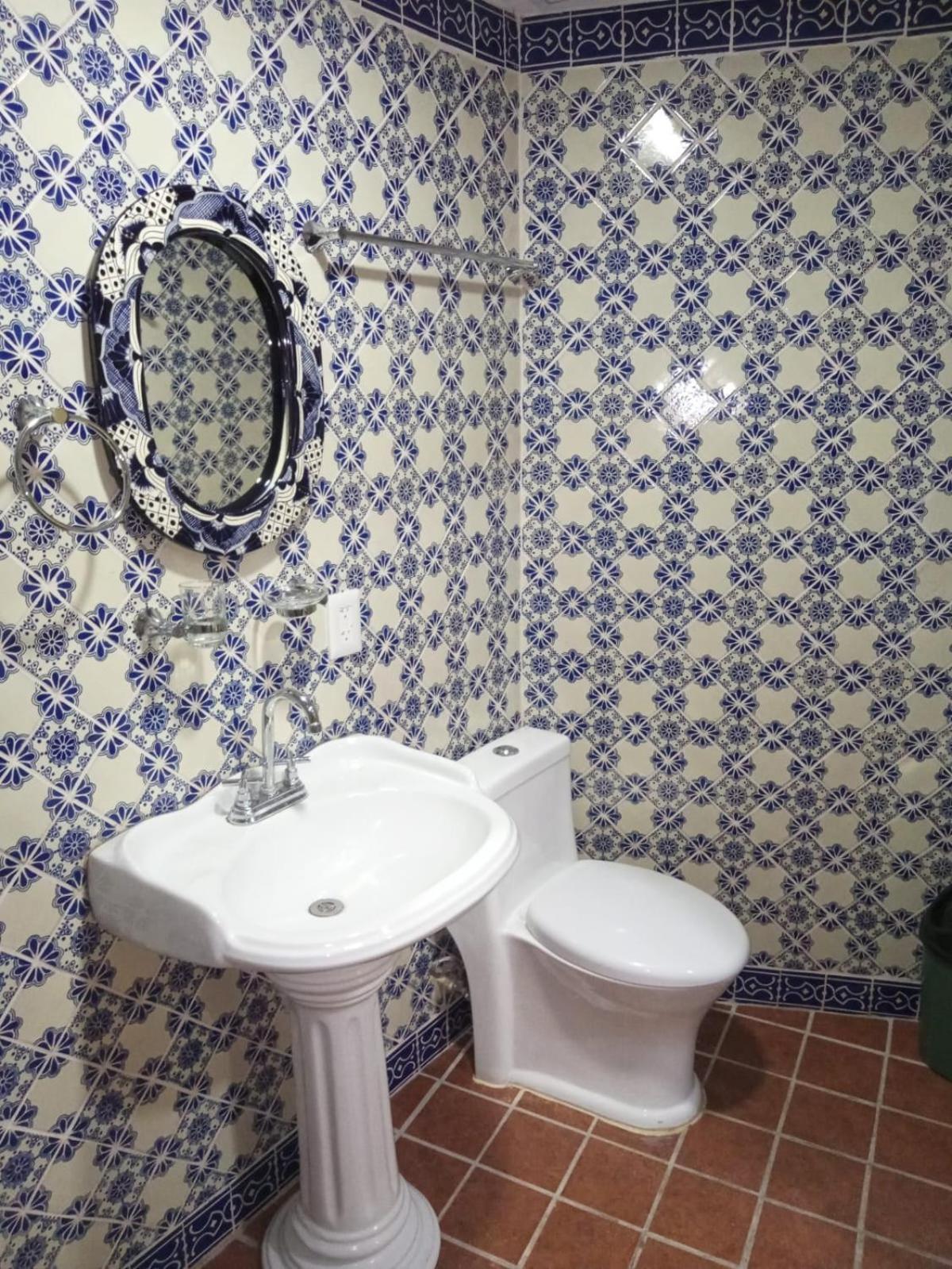 Deluxe Room (2 Adults + 1 Child)