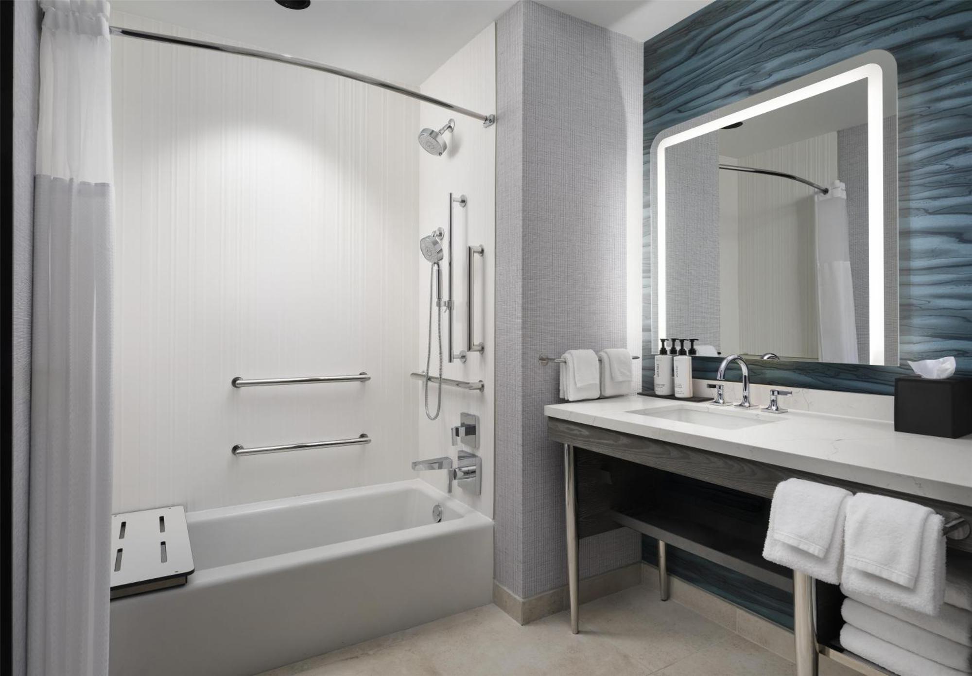 Queen Room with Two Queen Beds and Mobility Accessible Tub