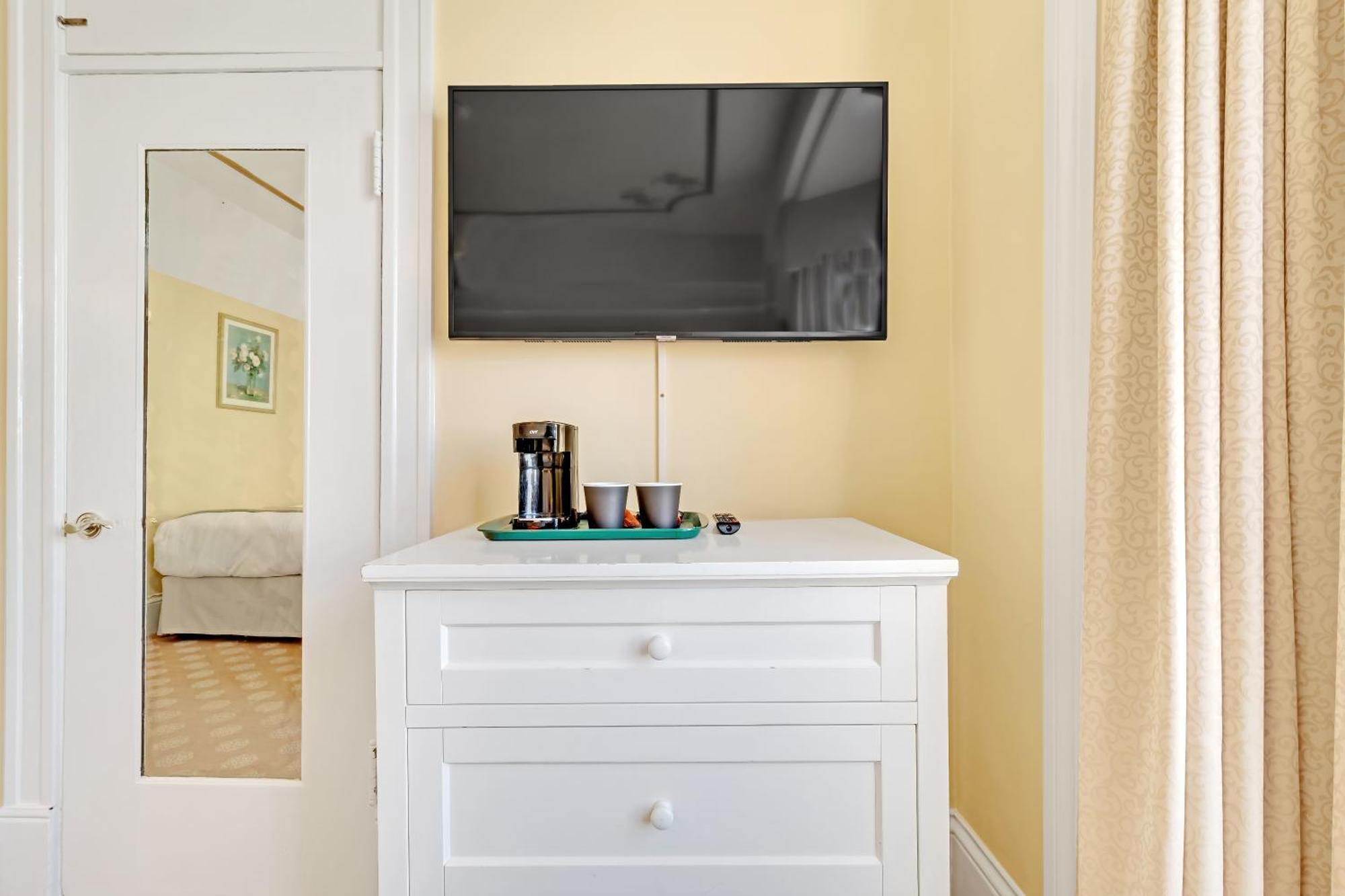 Premier Triple Room