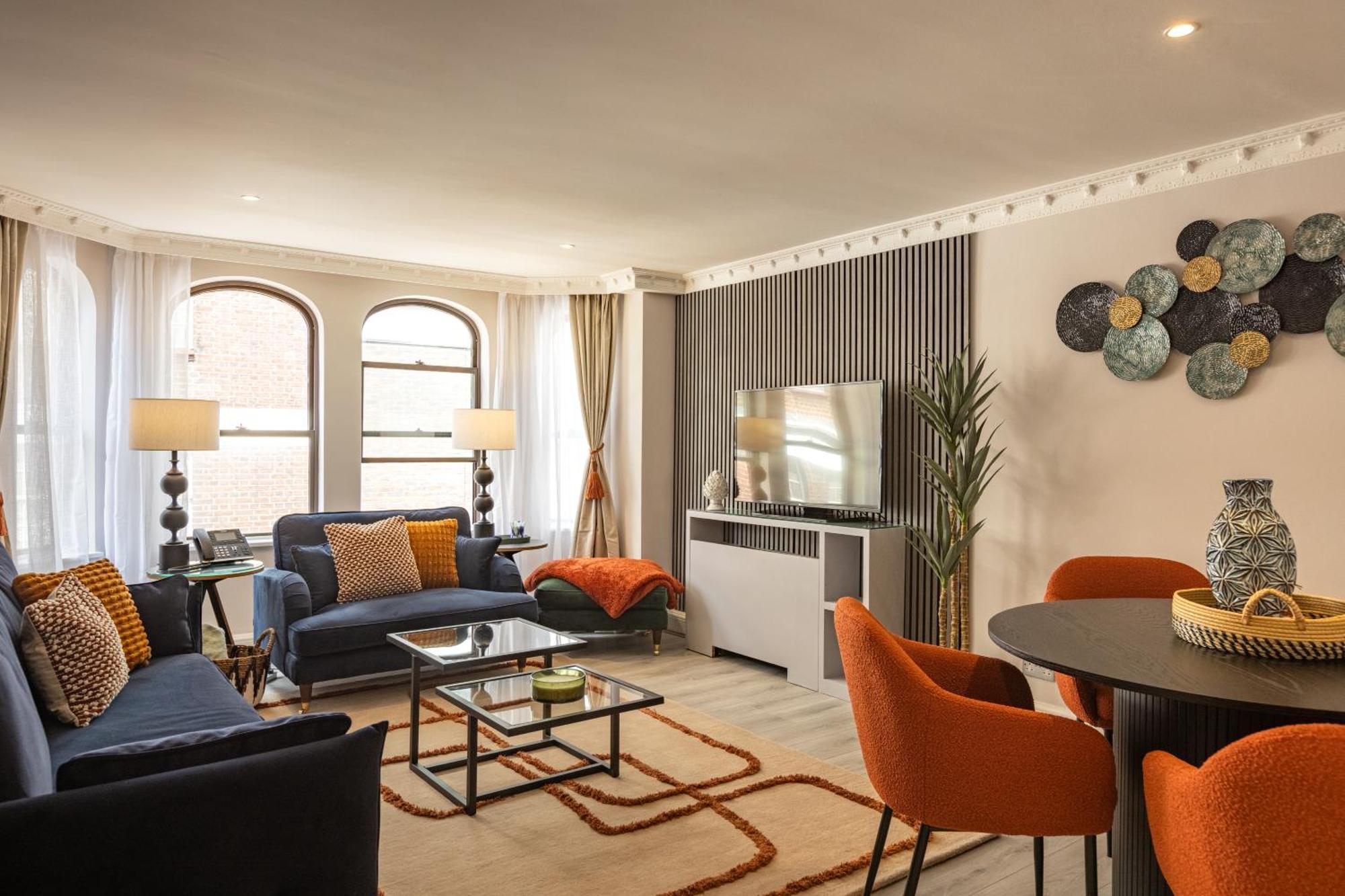 Superior One-Bedroom Apartment,1445454367:JPEG