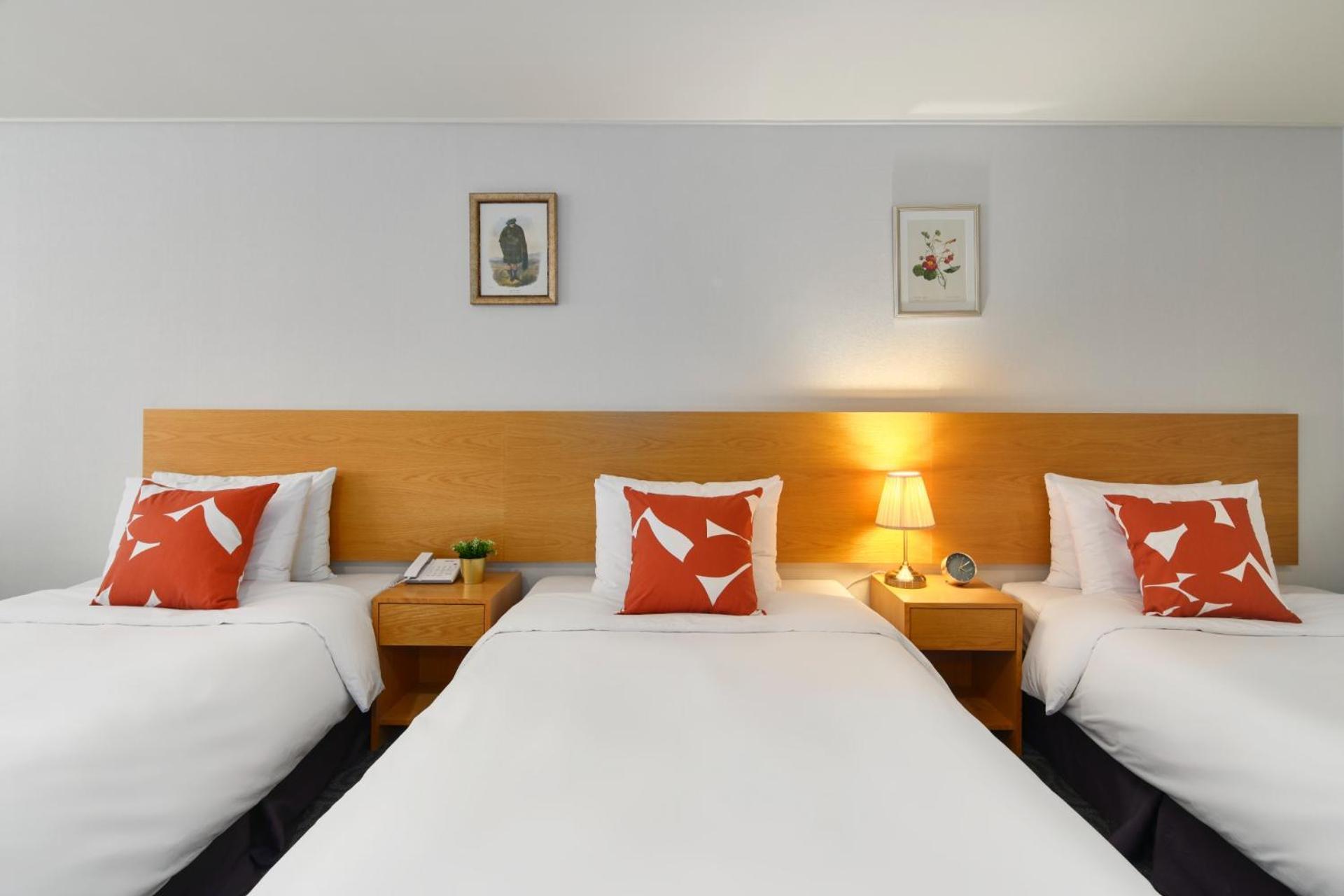 Deluxe Triple Room