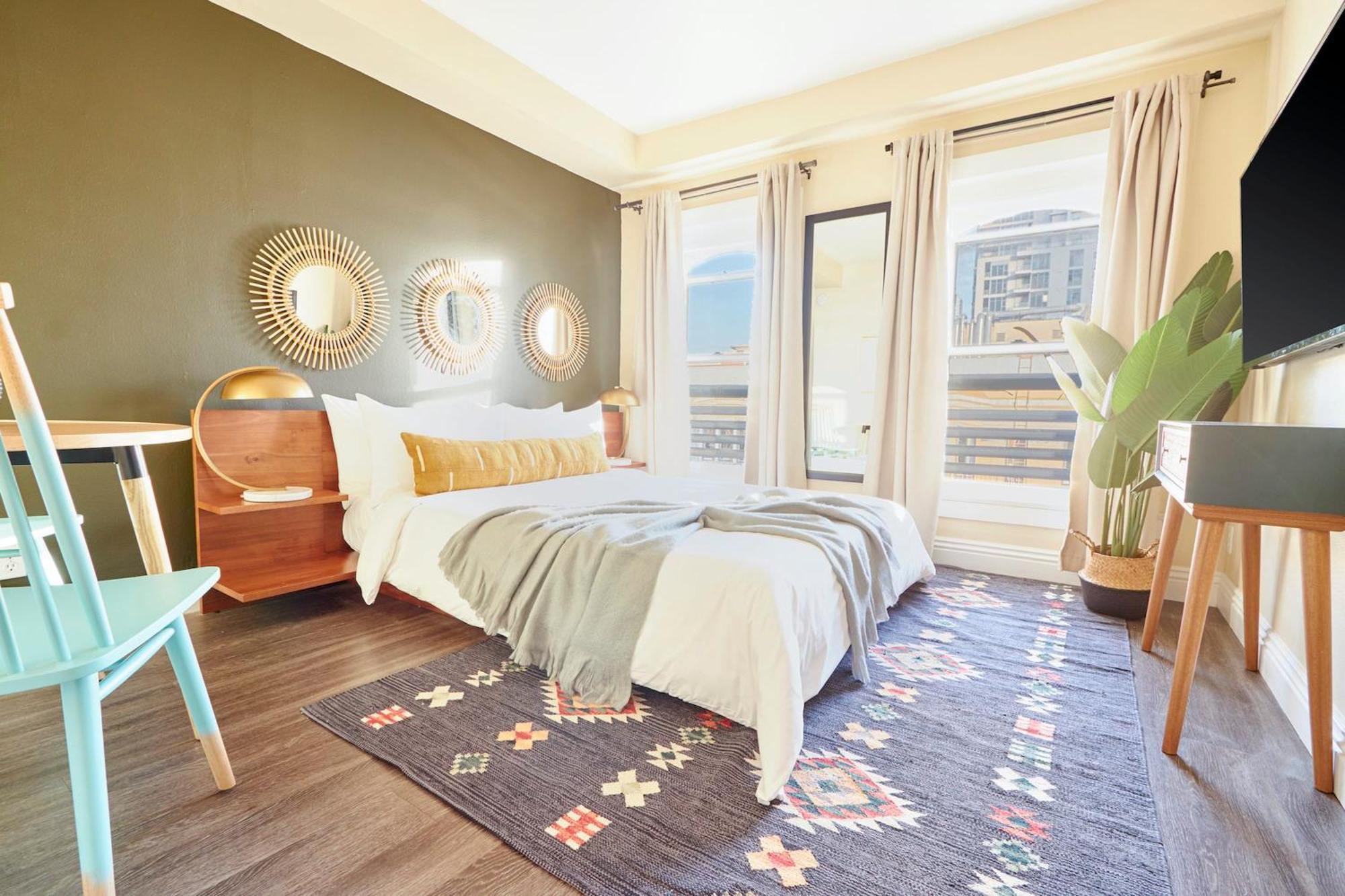 Queen Studio (Self Check-in with Virtual Front Desk)