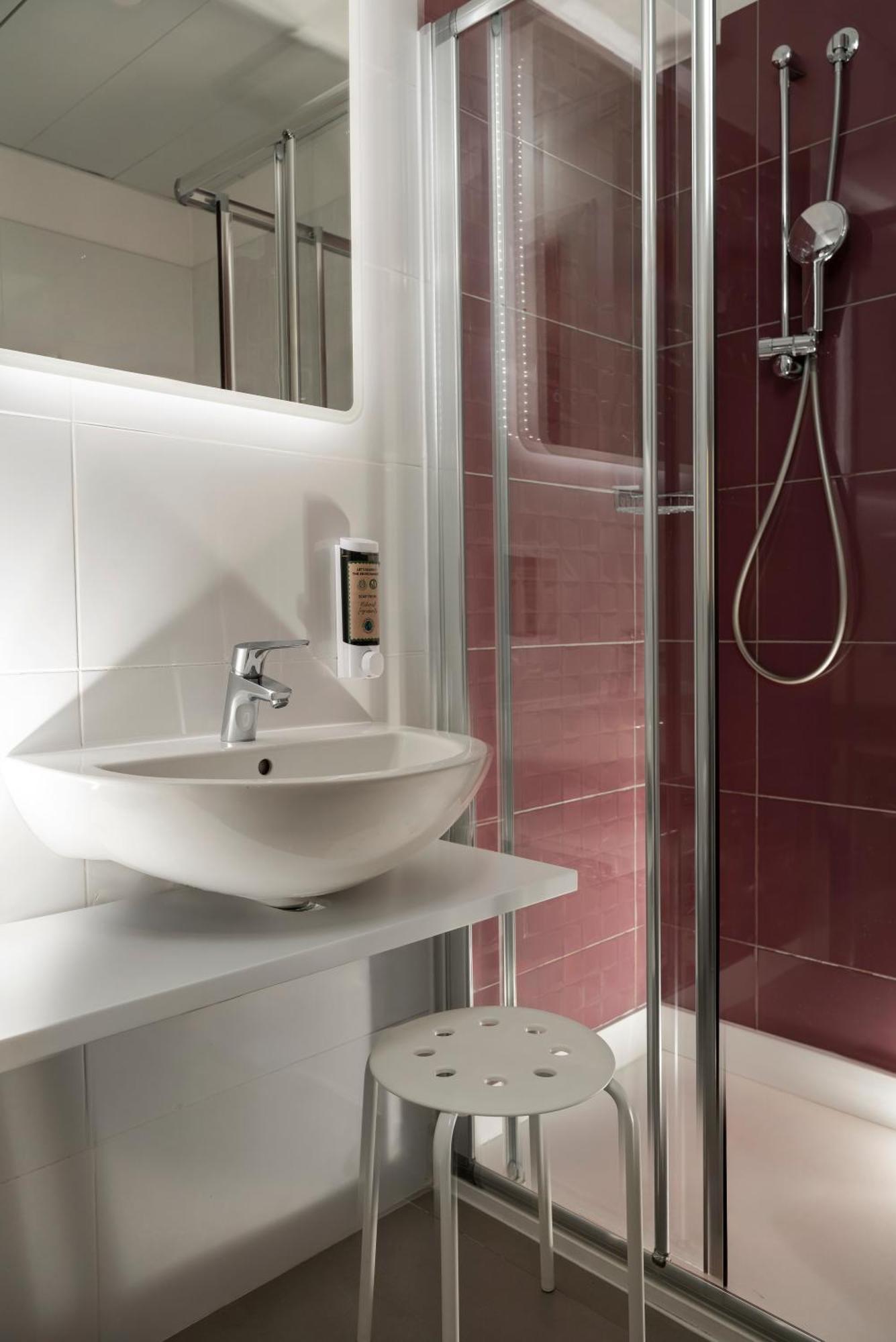 Triple Room Private Bathroom