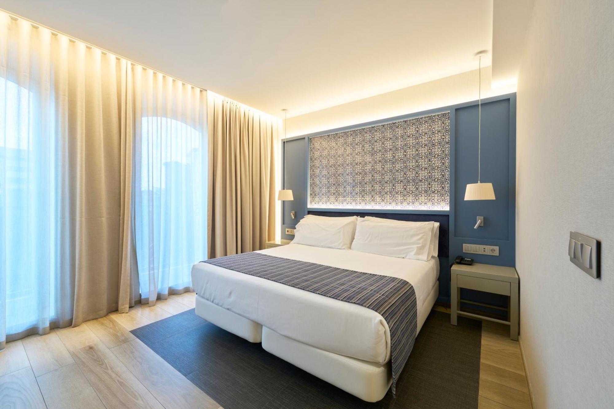 Double or Twin Room Balcony
