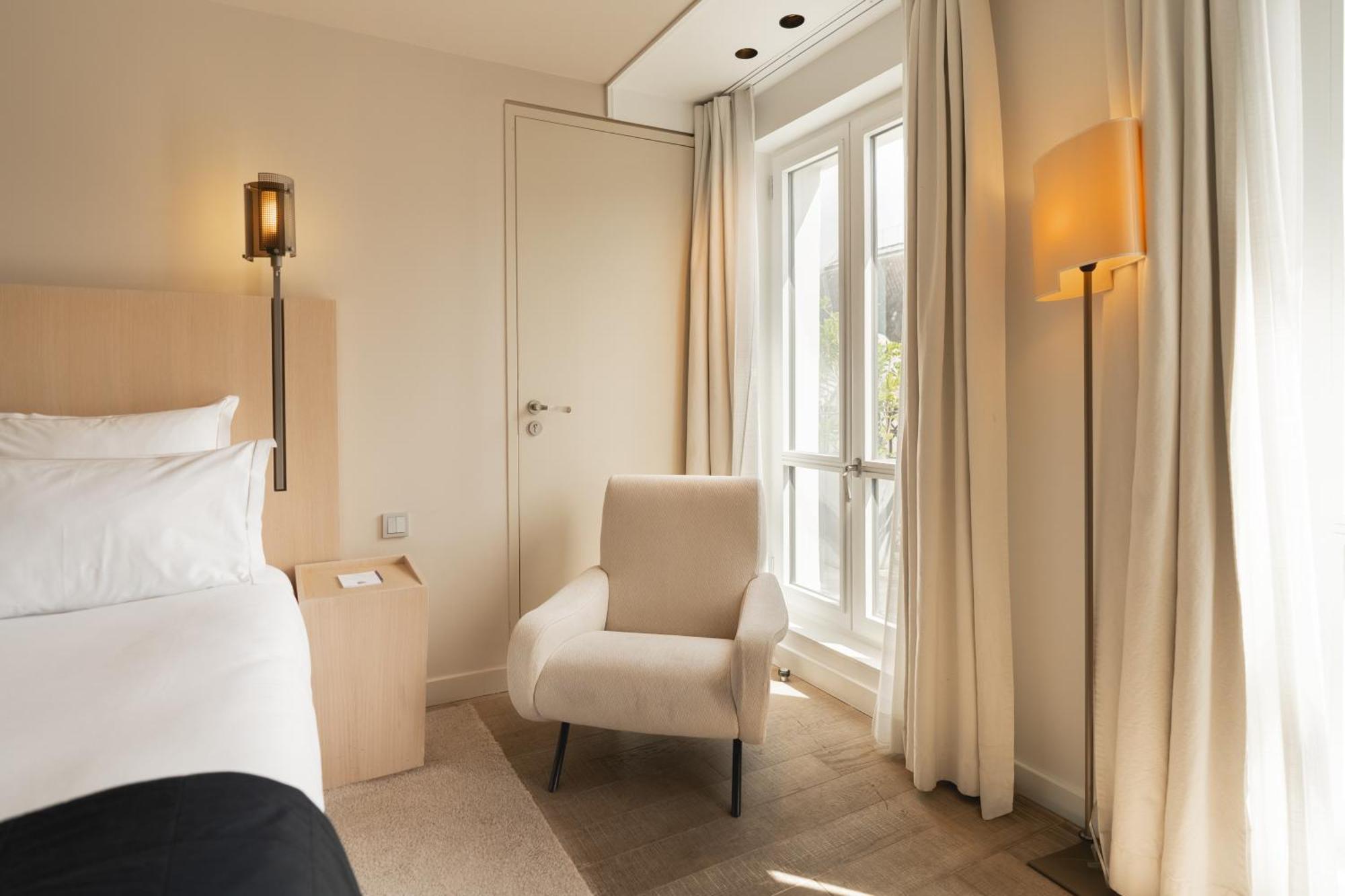 Prestige Room