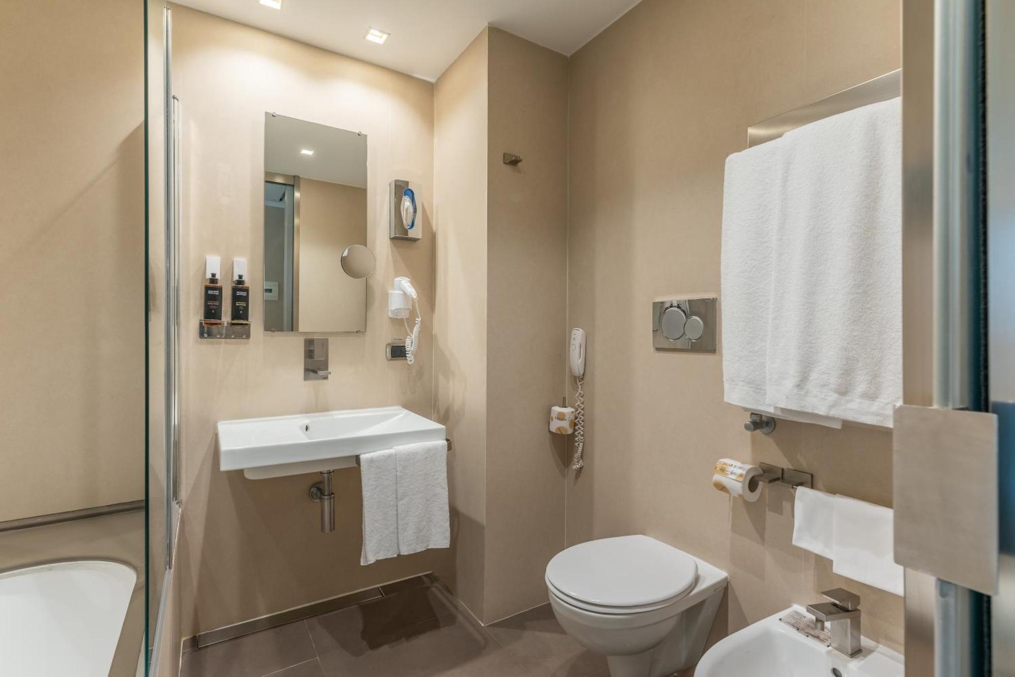 Comfort King Room