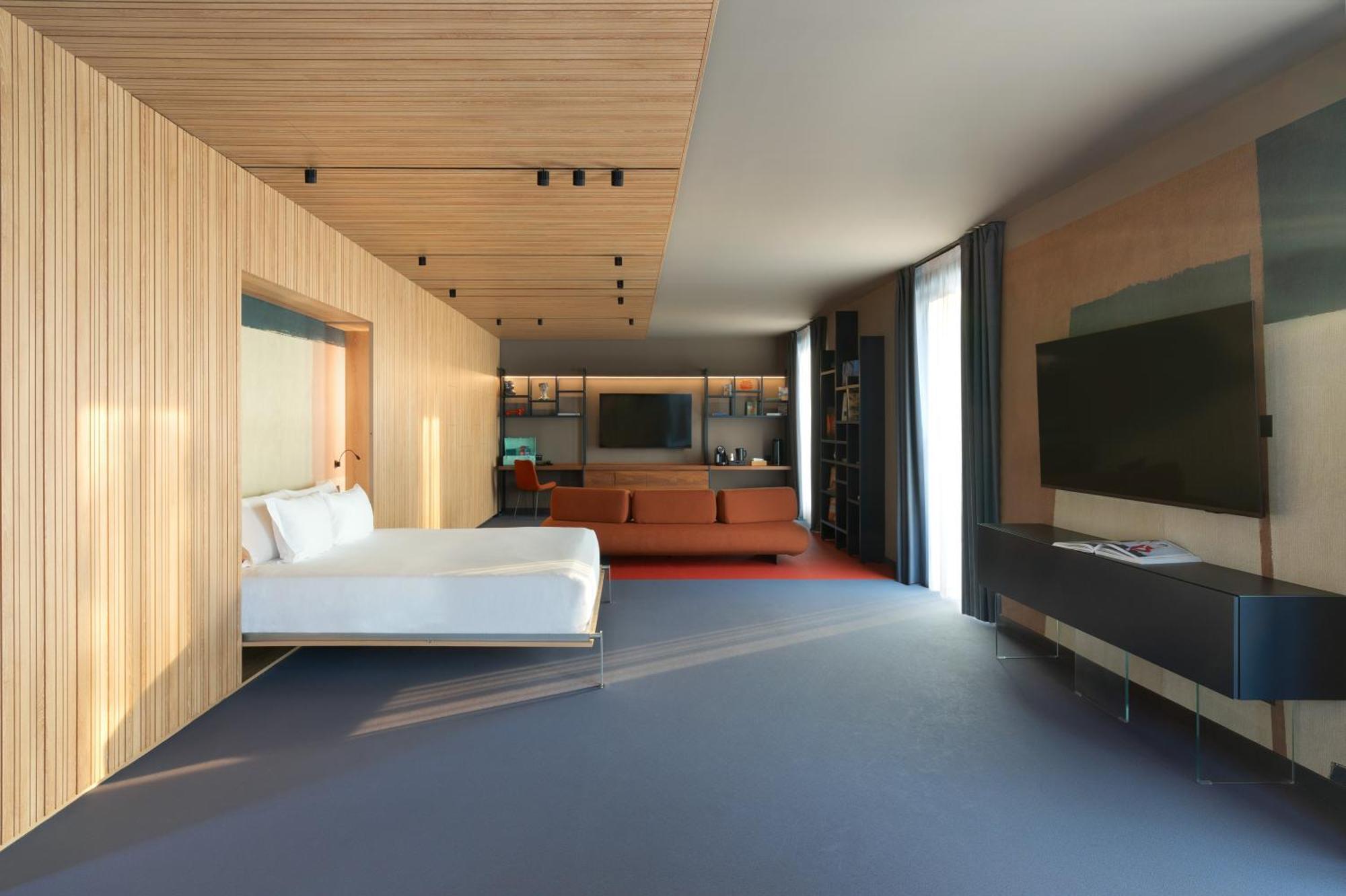 Superhero Terrace Suite 100 sqm PANORAMIC TERRACE