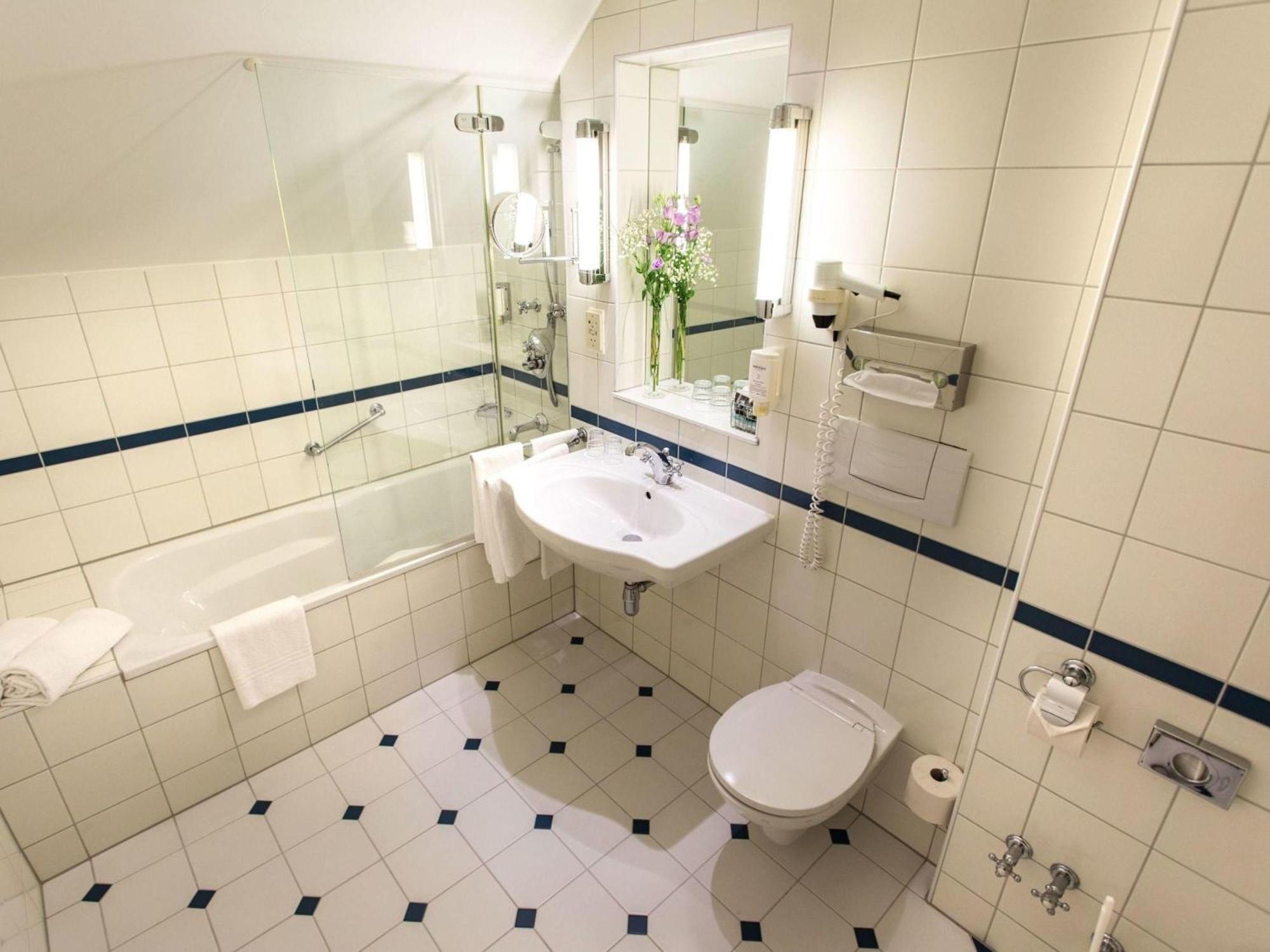 Classic Single Room
