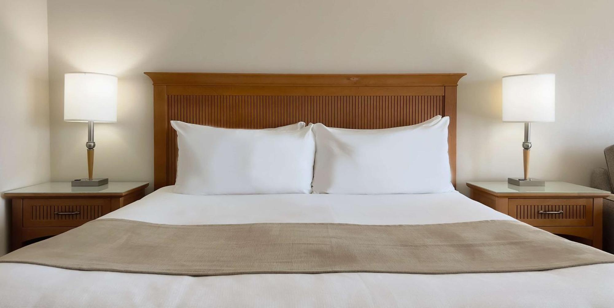Coast Premium Room, One King Bed