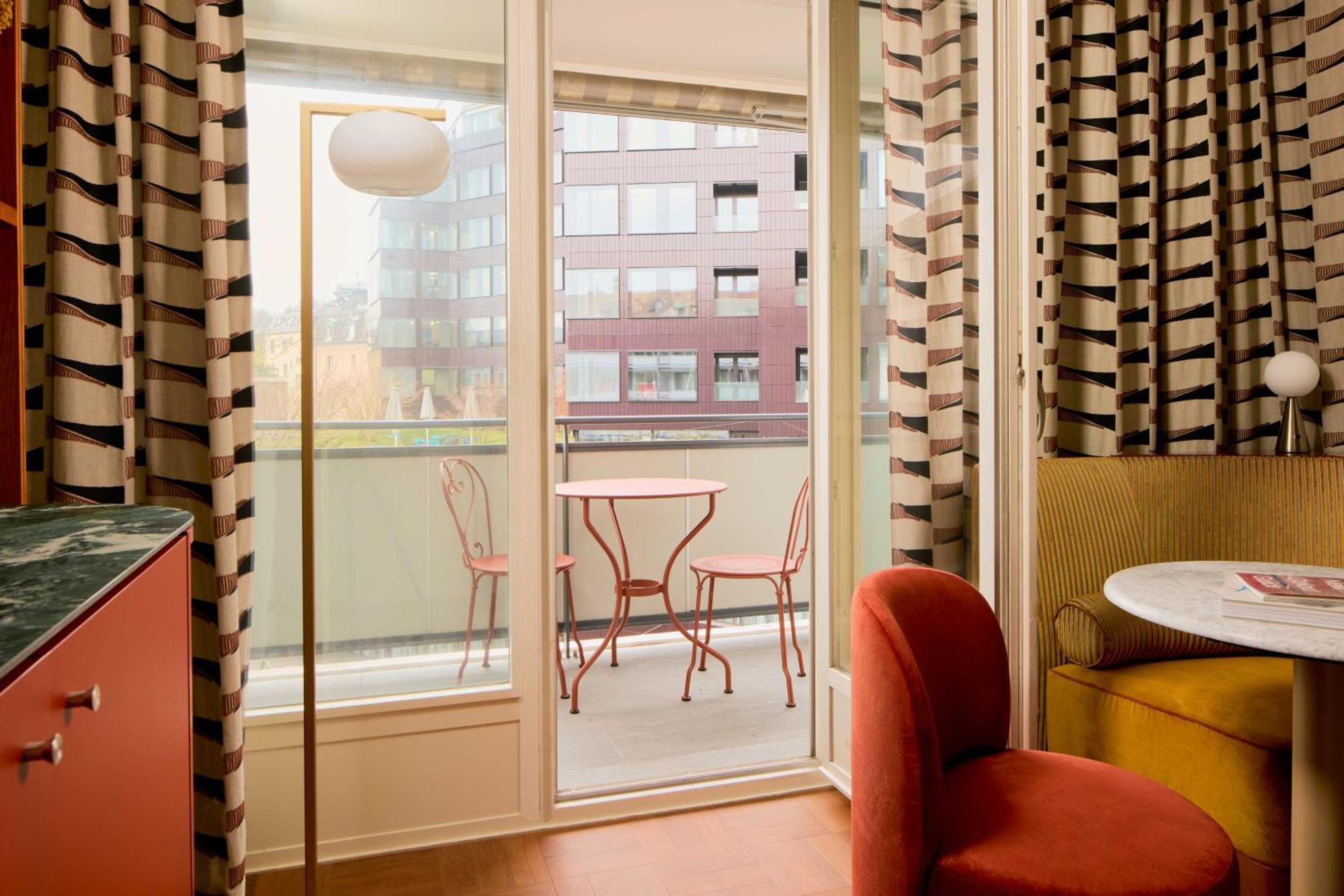 Locke Room with Balcony