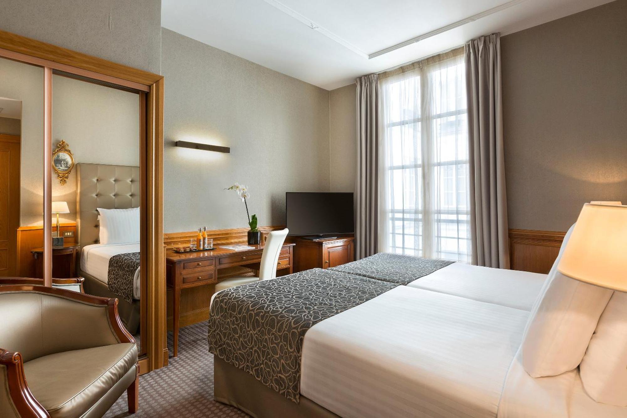 Melia Twin Room