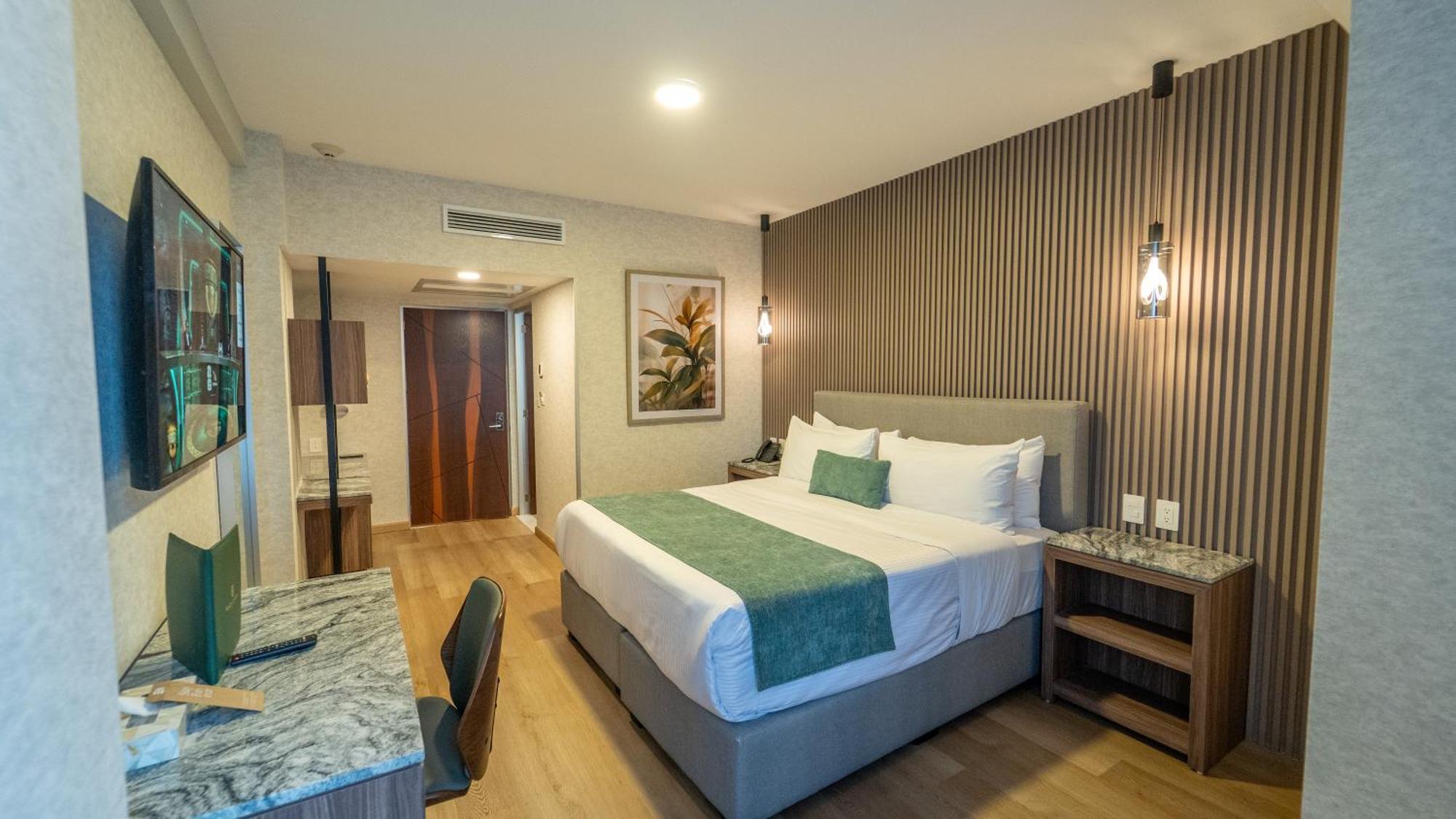 Deluxe King Room,1773756670:JPEG