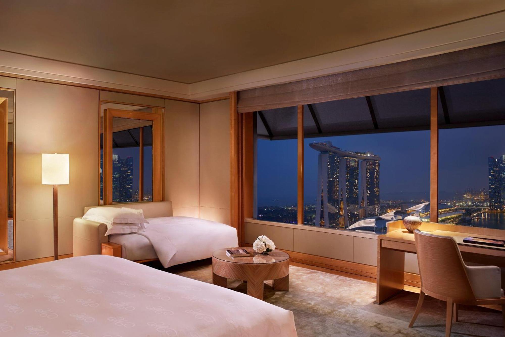 Grand Marina 1 King Bed 1 Sofa Bed Marina Bay View,1774444318:JPEG