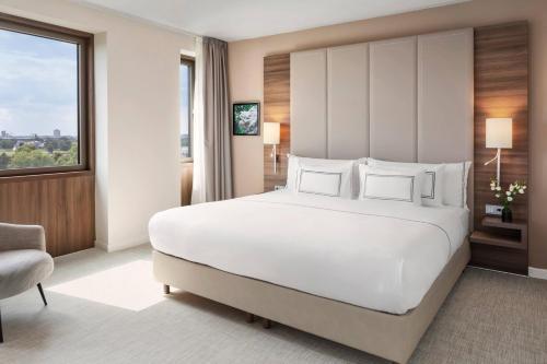 The Level Premium Room