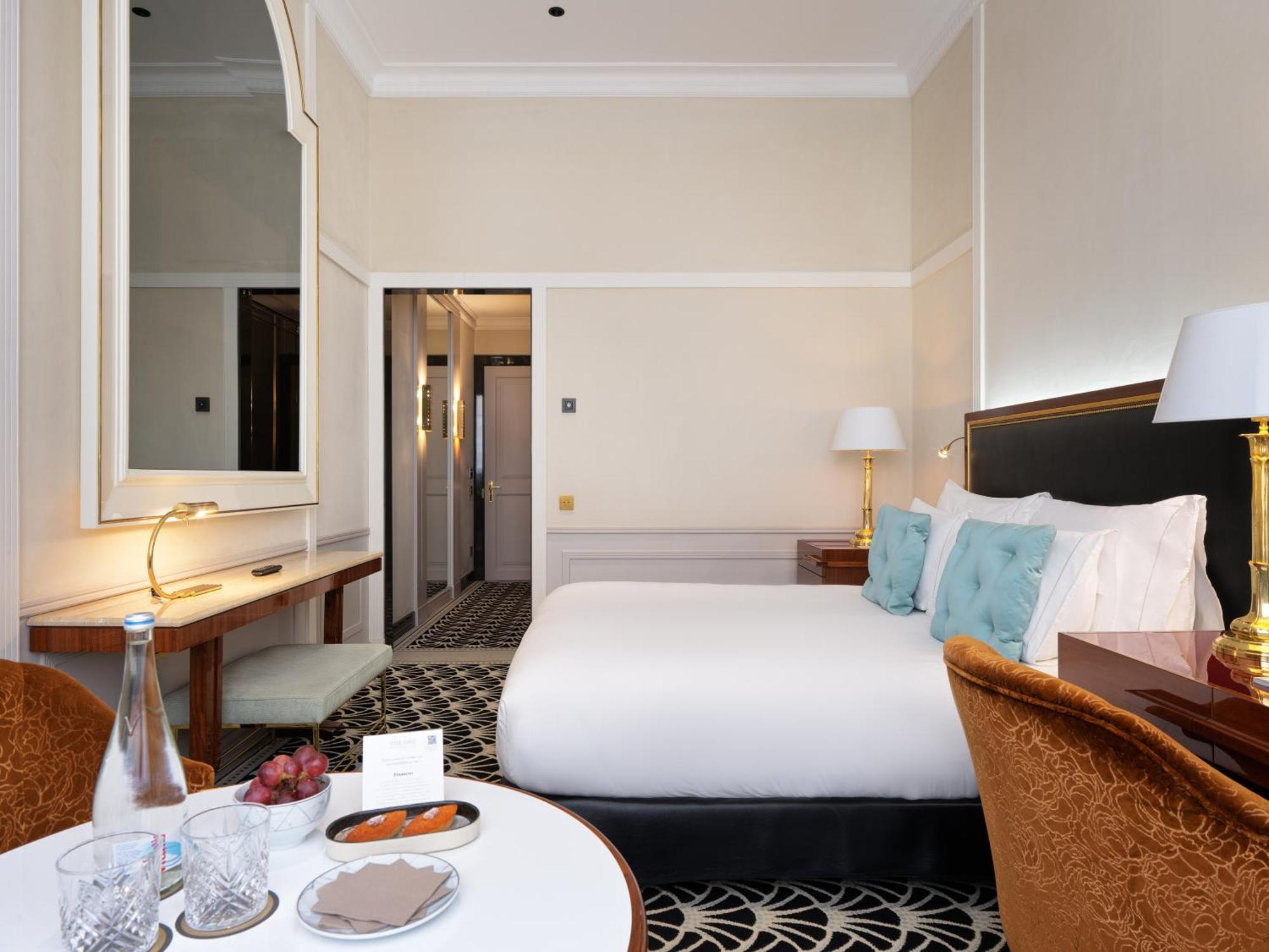 Deluxe Double or Twin Room