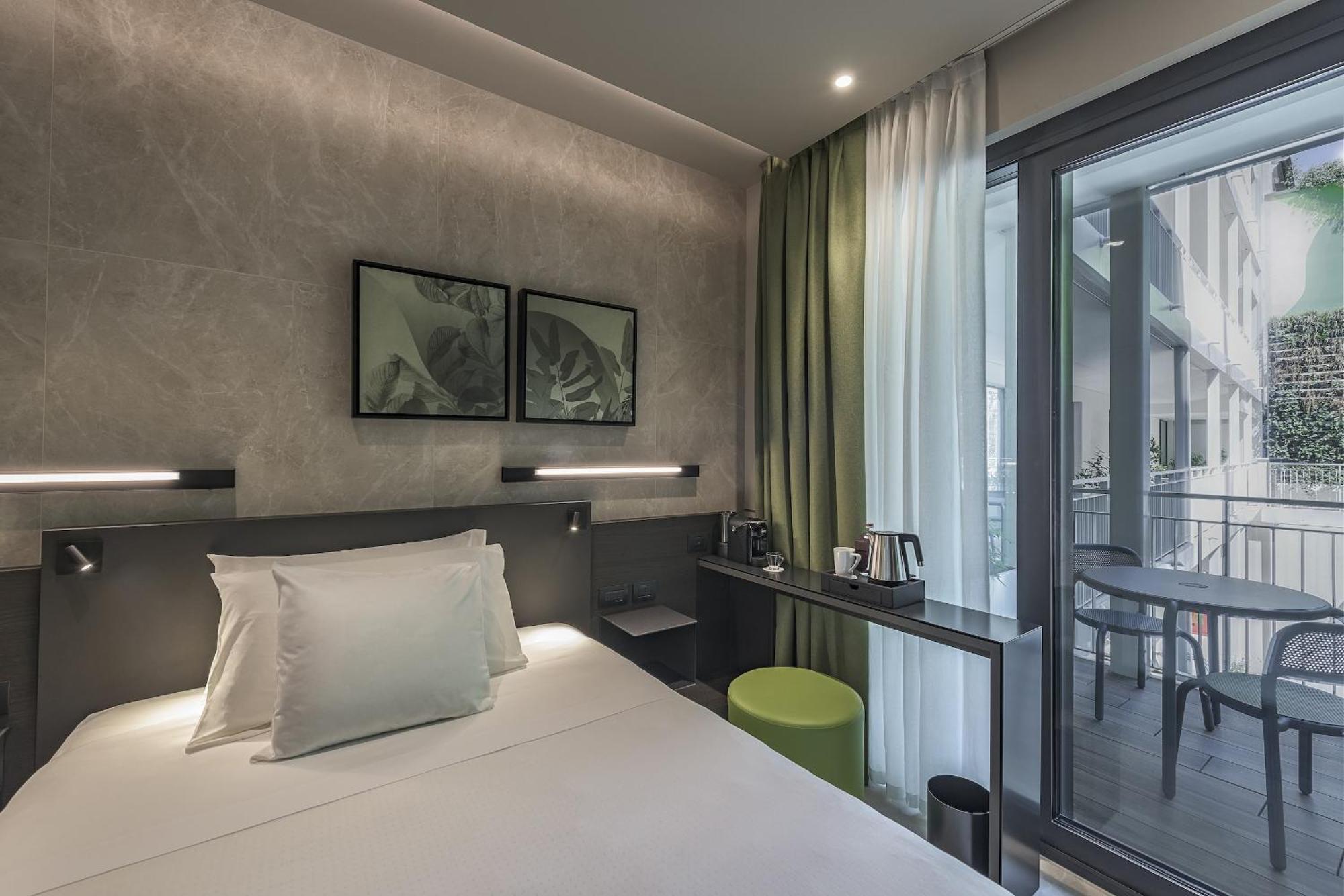 Deluxe Double Room Balcony
