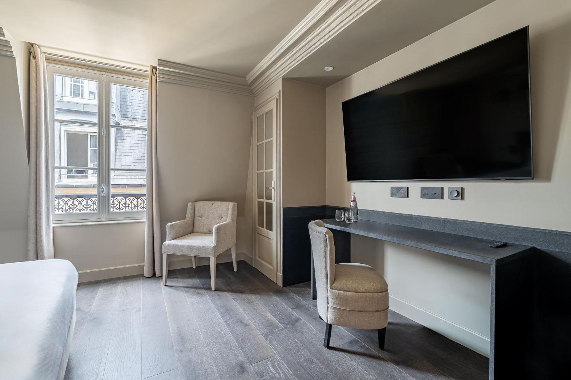 Deluxe Double or Twin Room