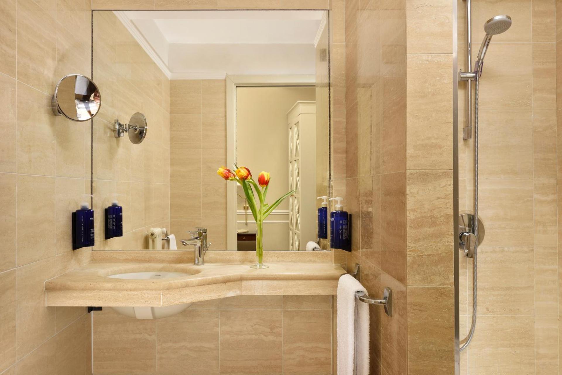 Classic Double or Twin Room City View