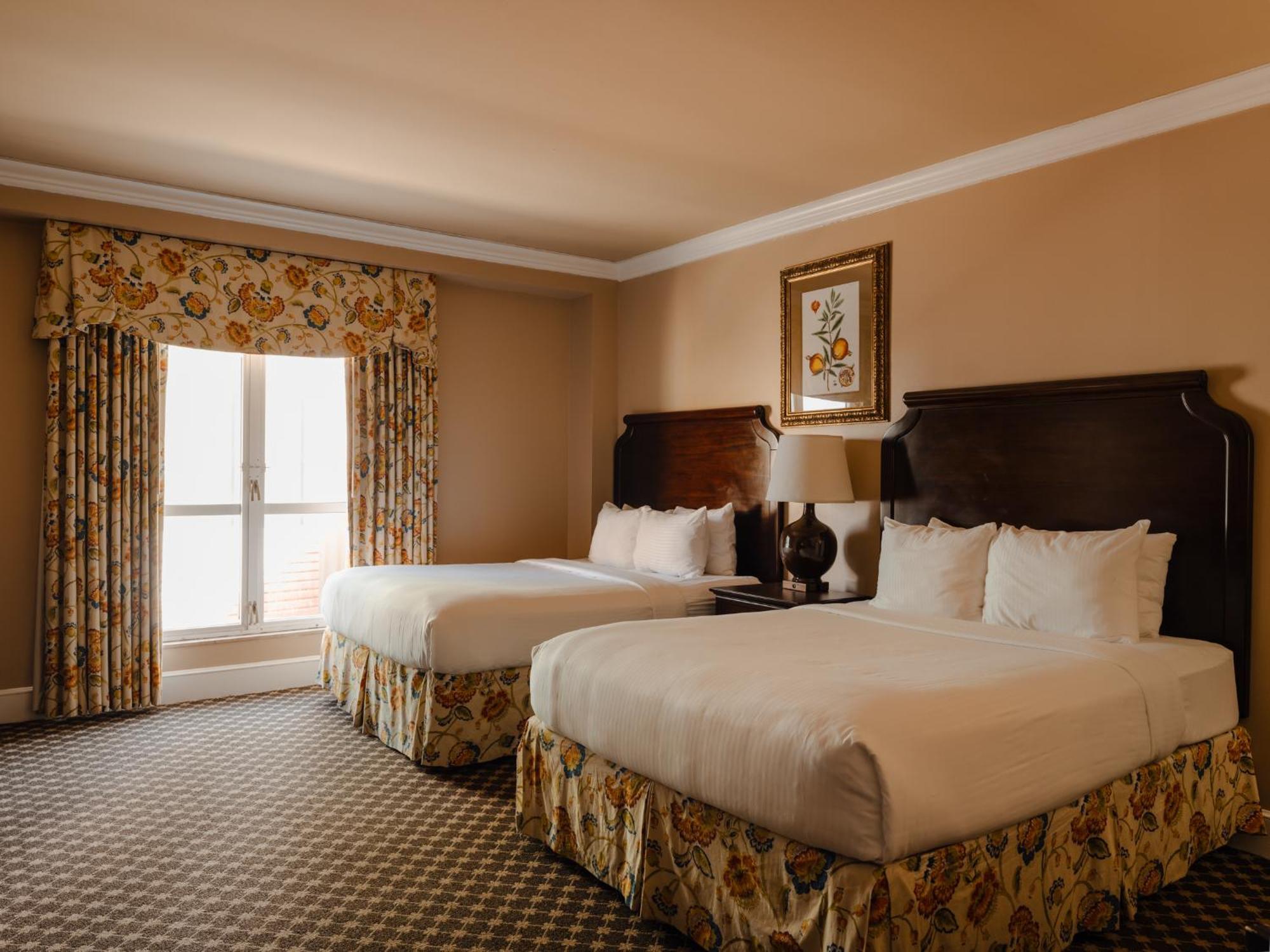 Classic Room with Two Double Beds
