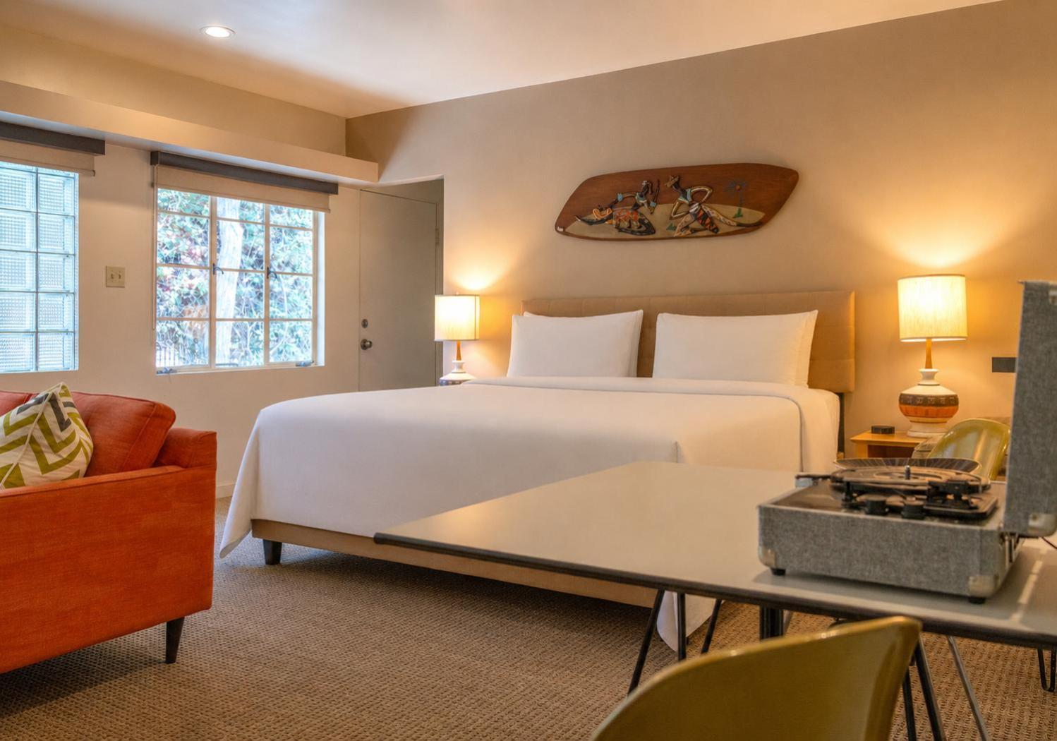 Deluxe Suite